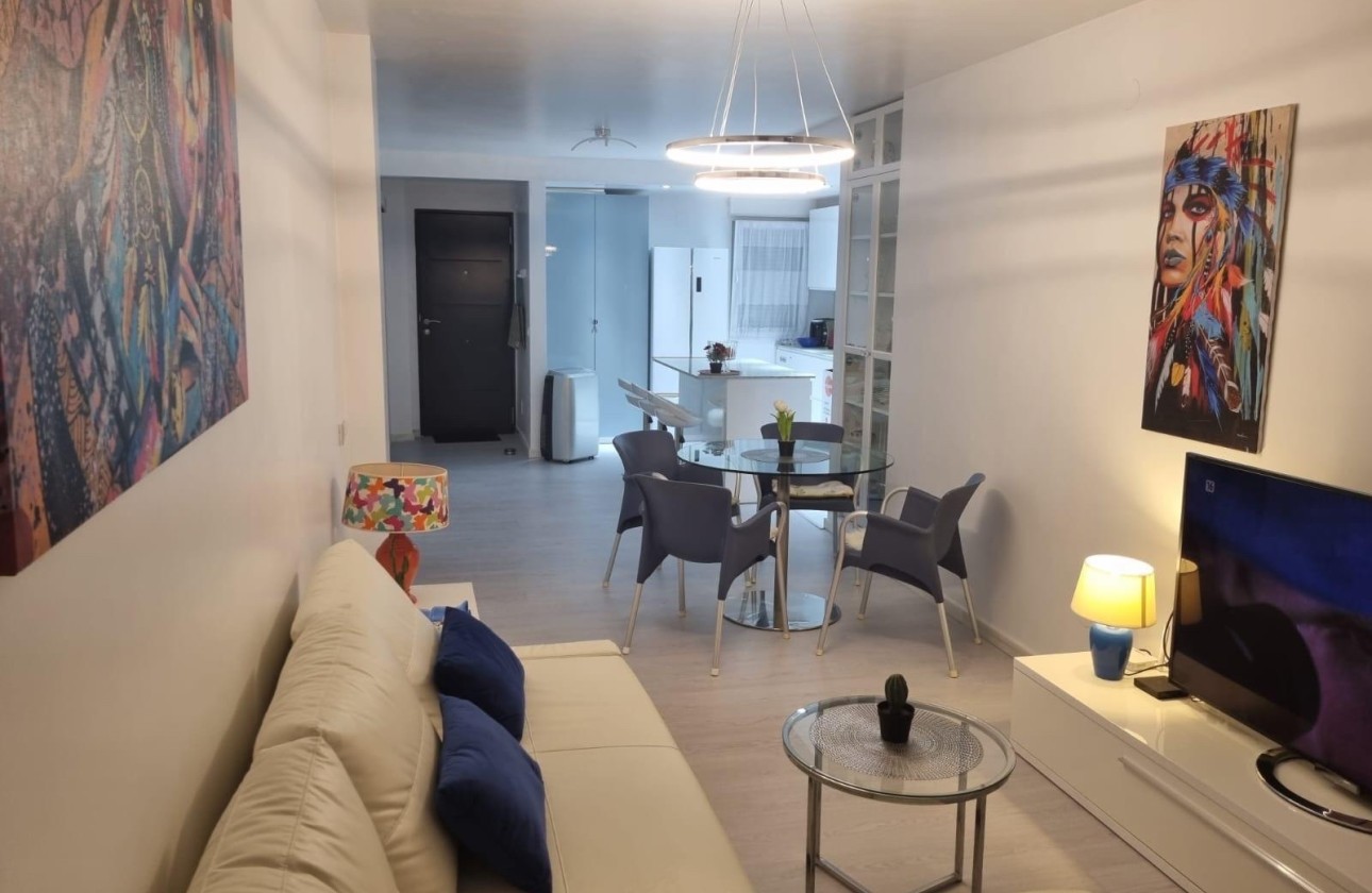 Resale - Apartment / Flat -
Torrevieja - Playa de los Naufragos