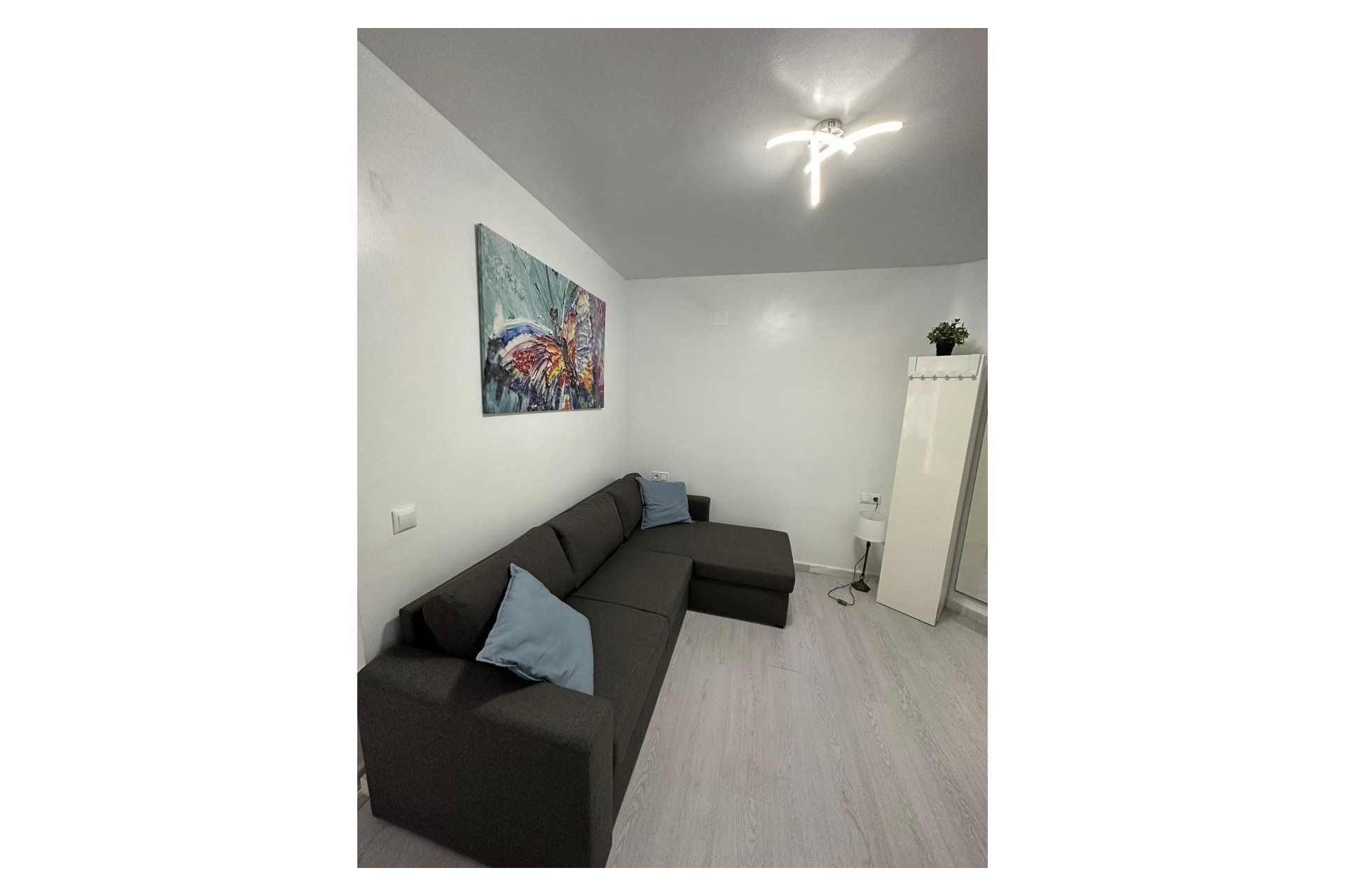 Resale - Apartment / Flat -
Torrevieja - Playa de los Naufragos