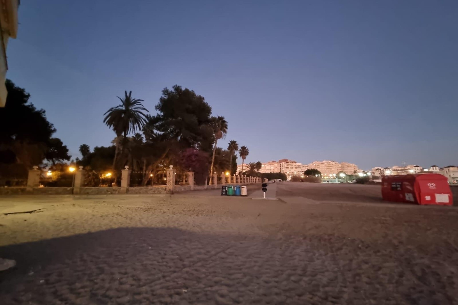 Resale - Apartment / Flat -
Torrevieja - Playa de los Naufragos