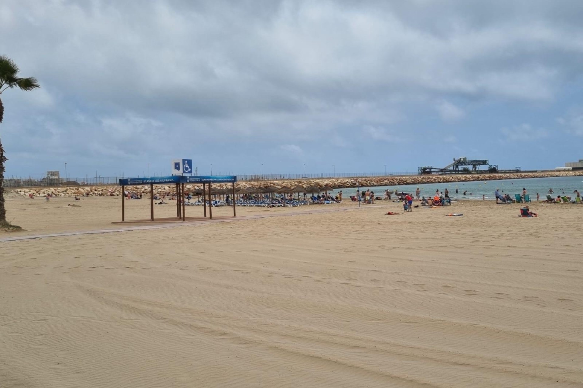 Resale - Apartment / Flat -
Torrevieja - Playa de los Naufragos