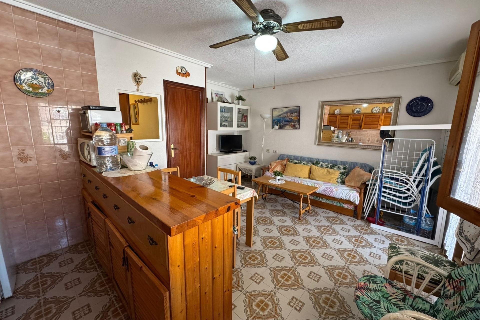 Resale - Apartment / Flat -
Torrevieja - Playa de los Naufragos