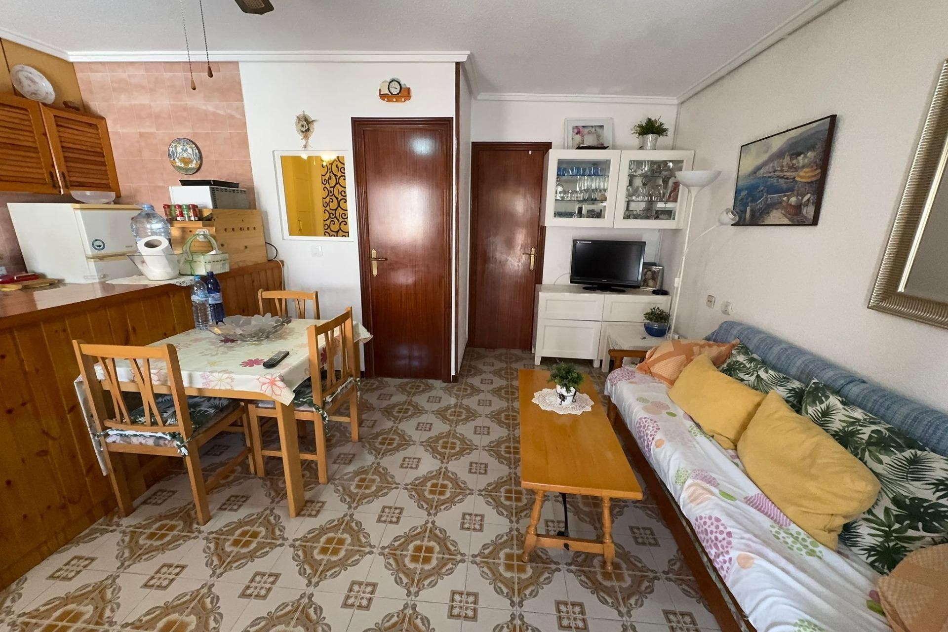 Resale - Apartment / Flat -
Torrevieja - Playa de los Naufragos
