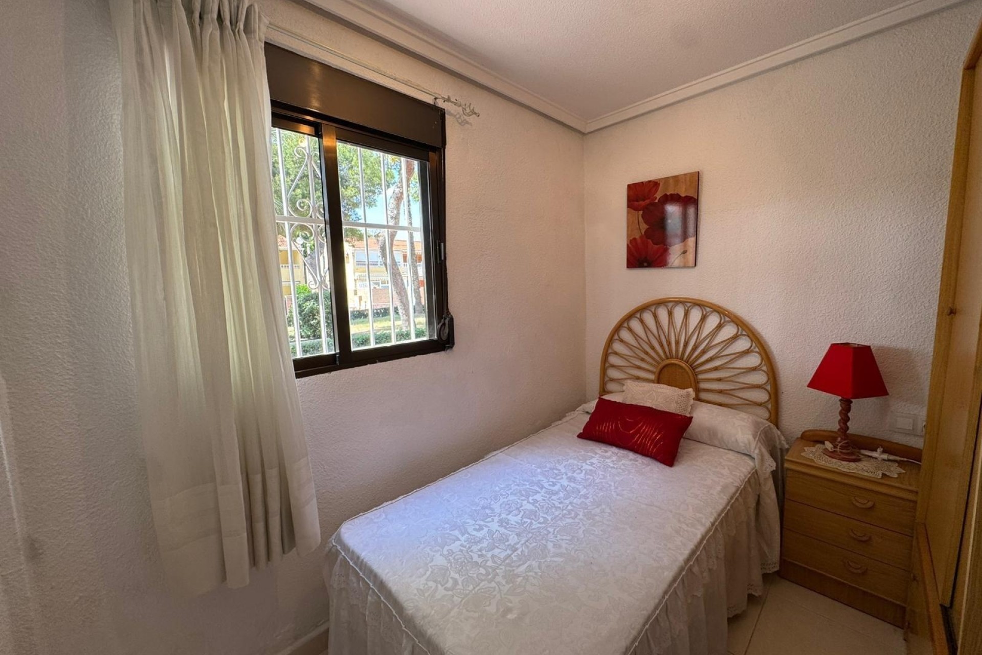 Resale - Apartment / Flat -
Torrevieja - Playa de los Naufragos
