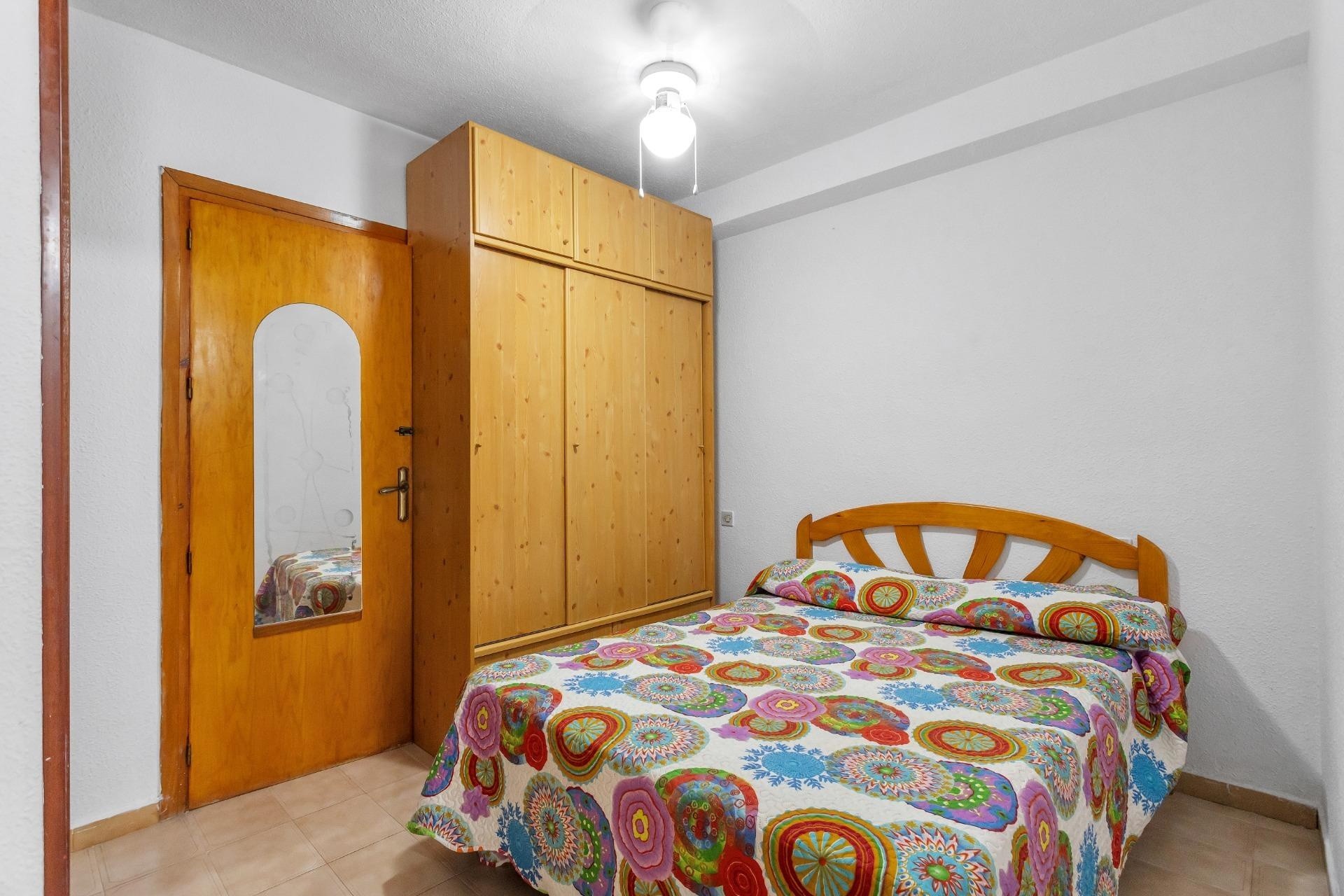 Resale - Apartment / Flat -
Torrevieja - Playa de los Naufragos