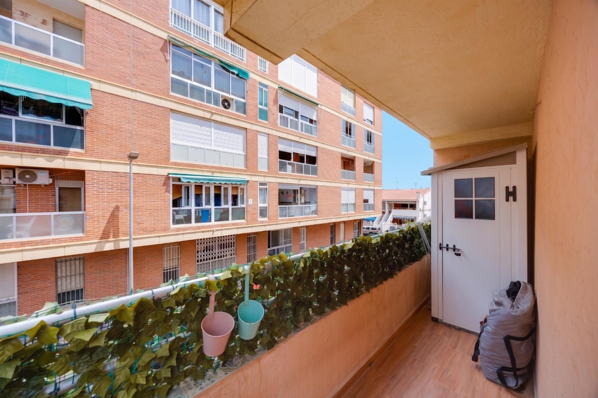 Resale - Apartment / Flat -
Torrevieja - Playa de los Naufragos