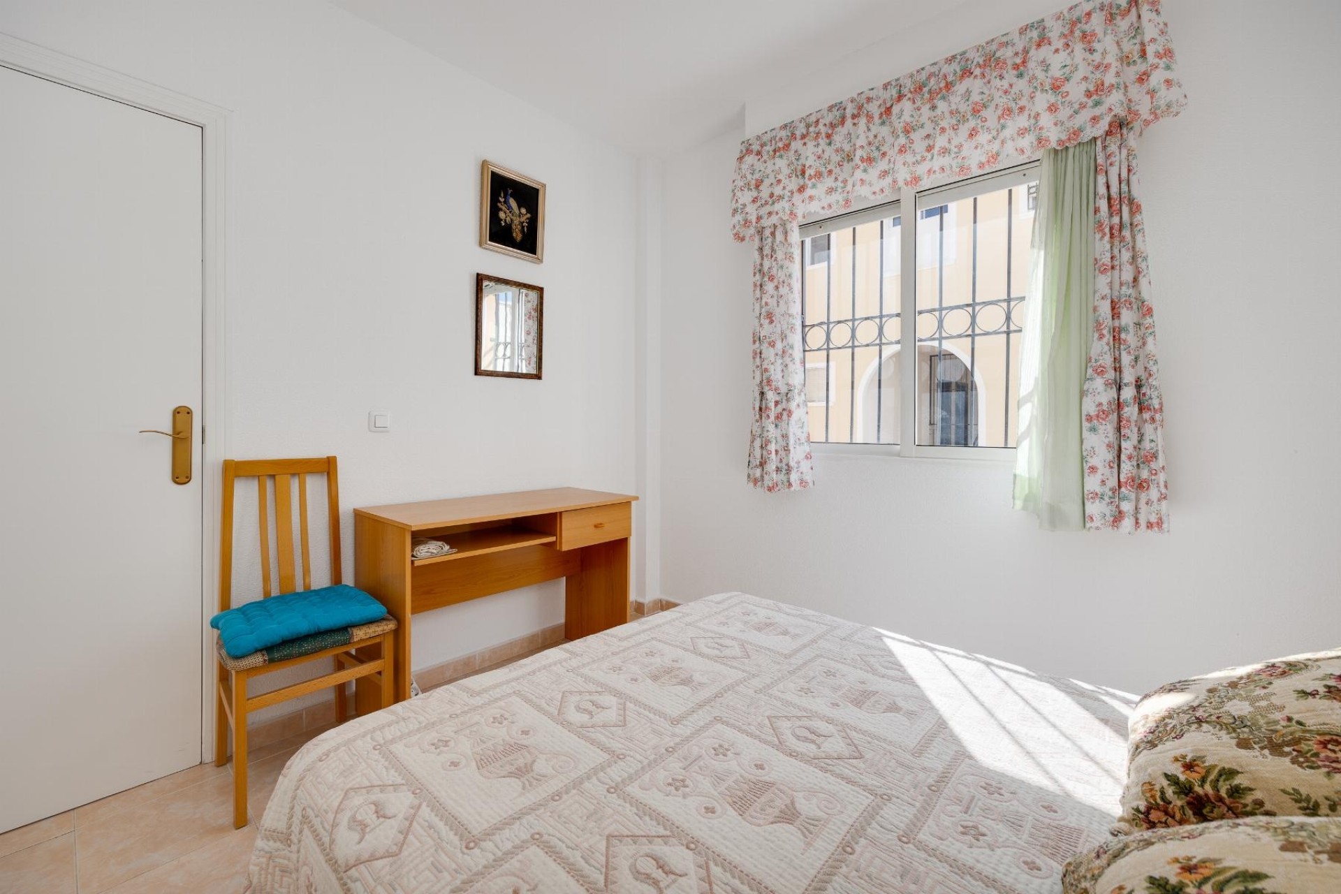 Resale - Apartment / Flat -
Torrevieja - Playa de los Naufragos