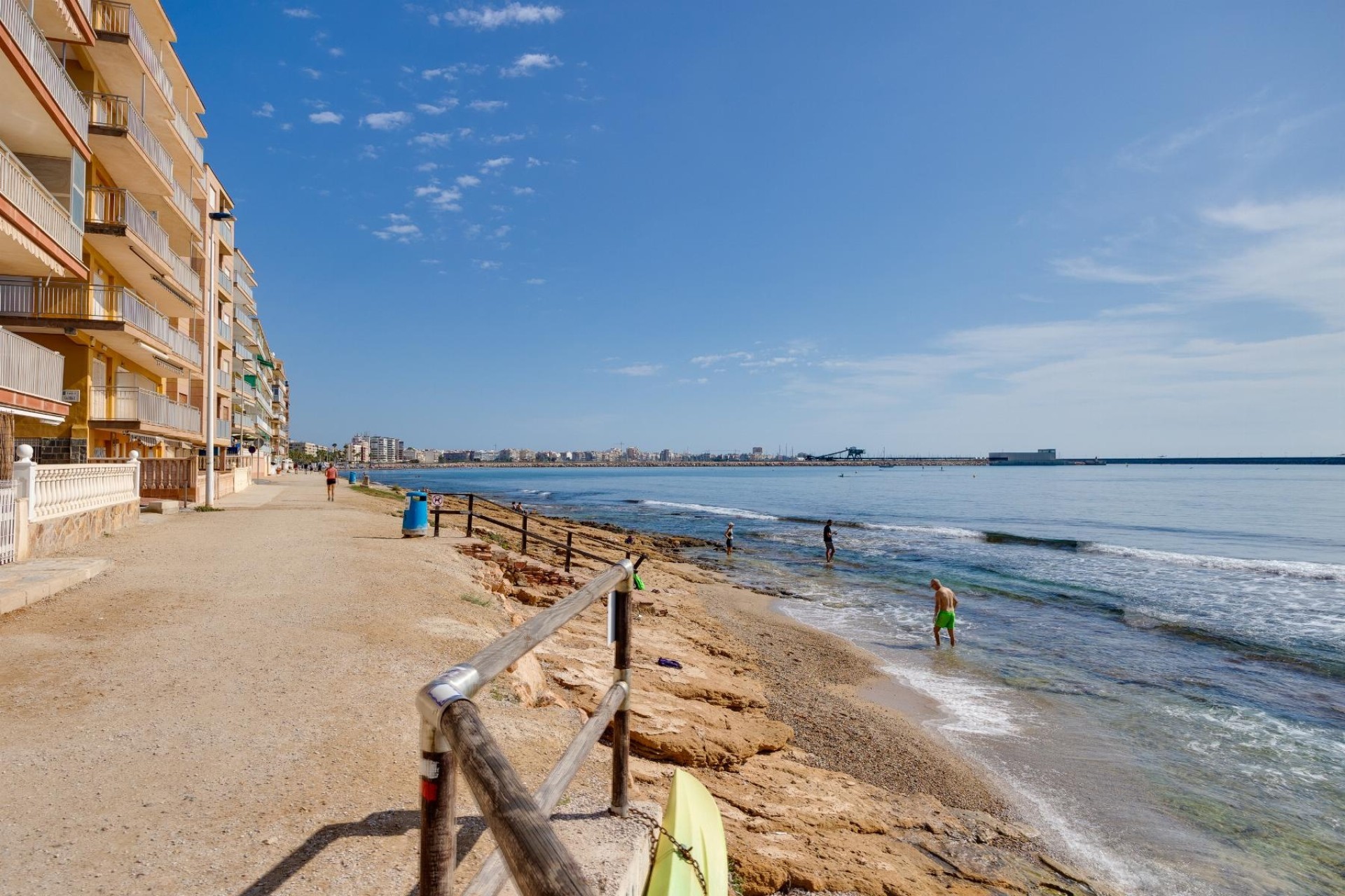 Resale - Apartment / Flat -
Torrevieja - Playa de los Naufragos