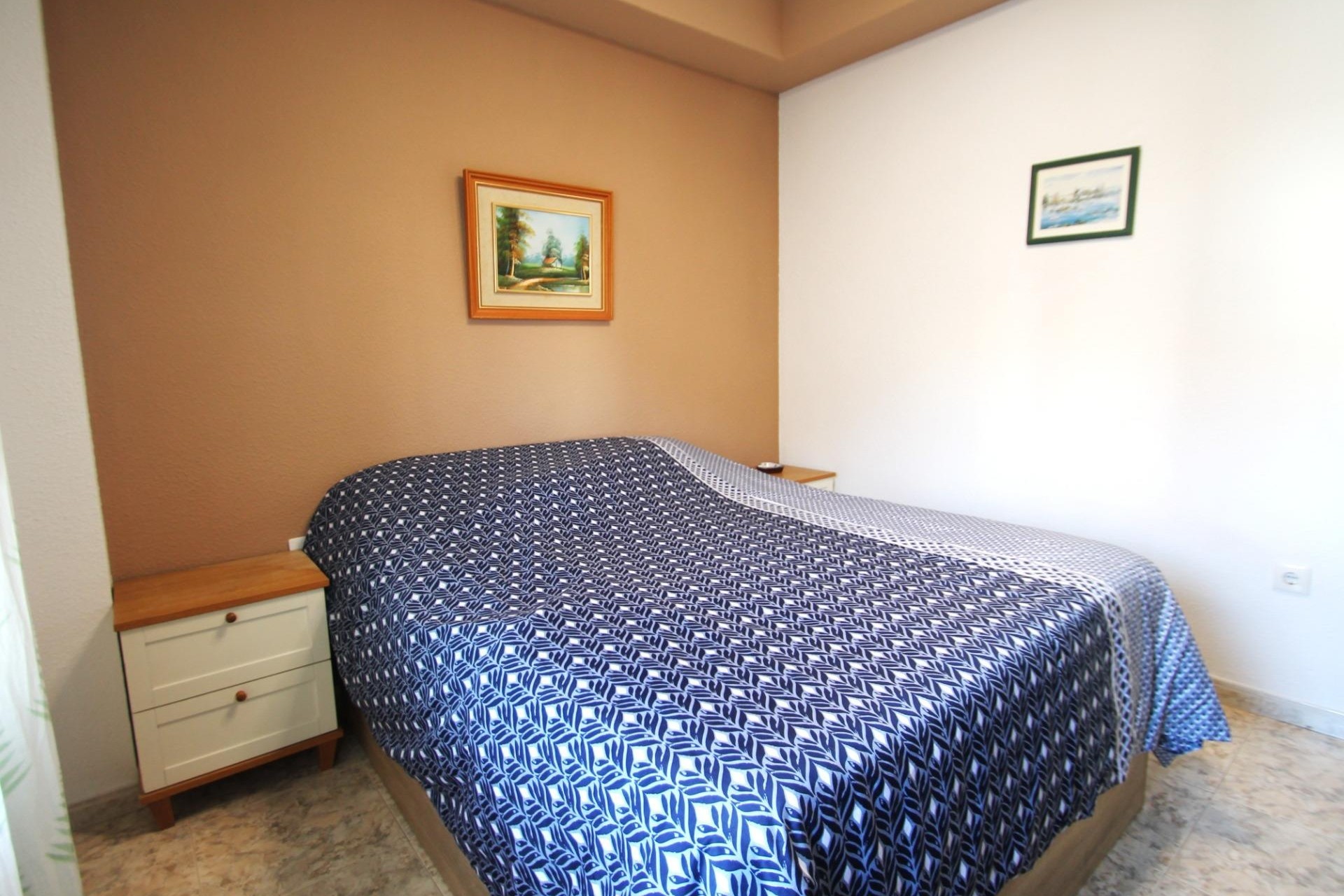 Resale - Apartment / Flat -
Torrevieja - Playa de los Naufragos