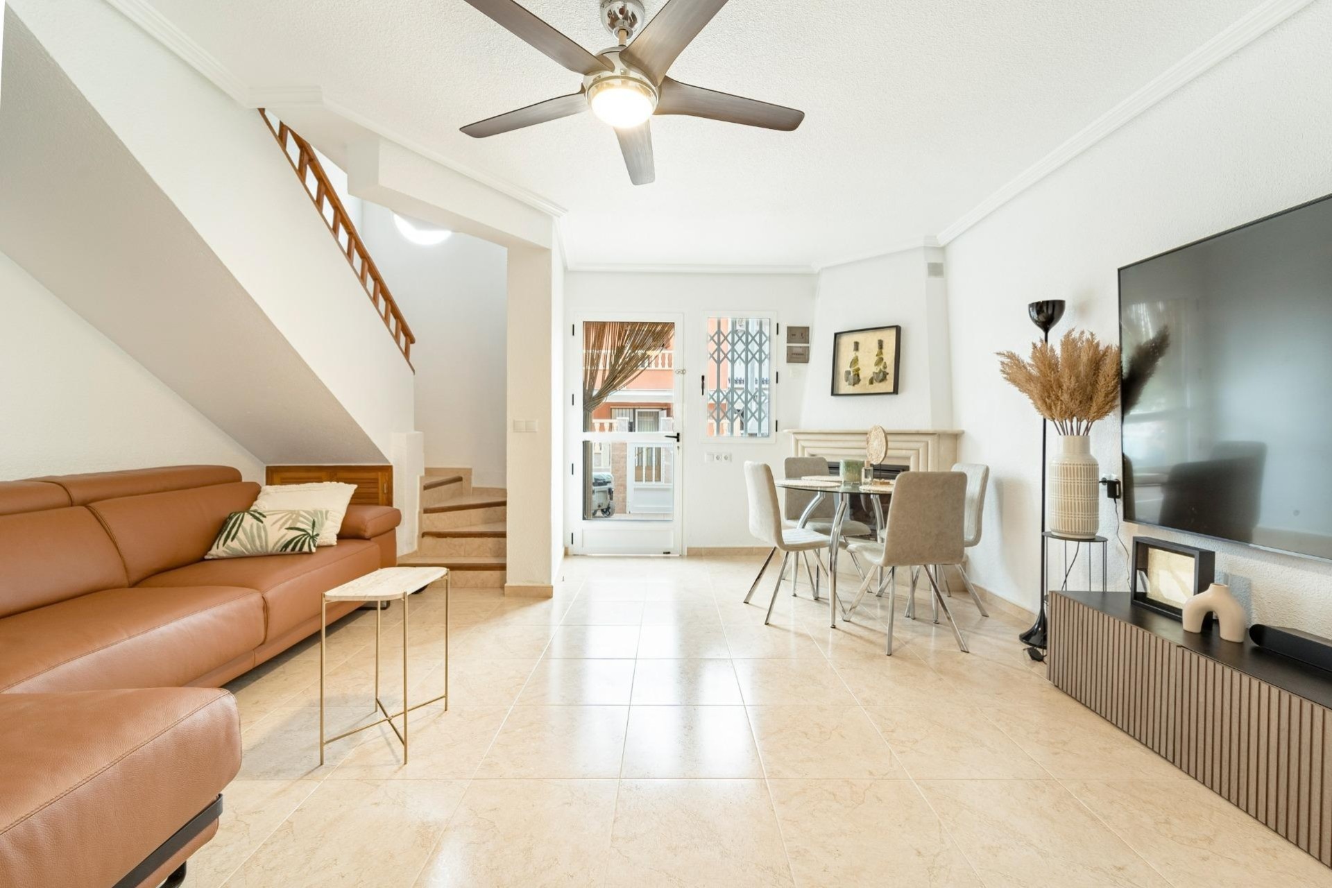 Resale - Apartment / Flat -
Torrevieja - Playa de los Naufragos