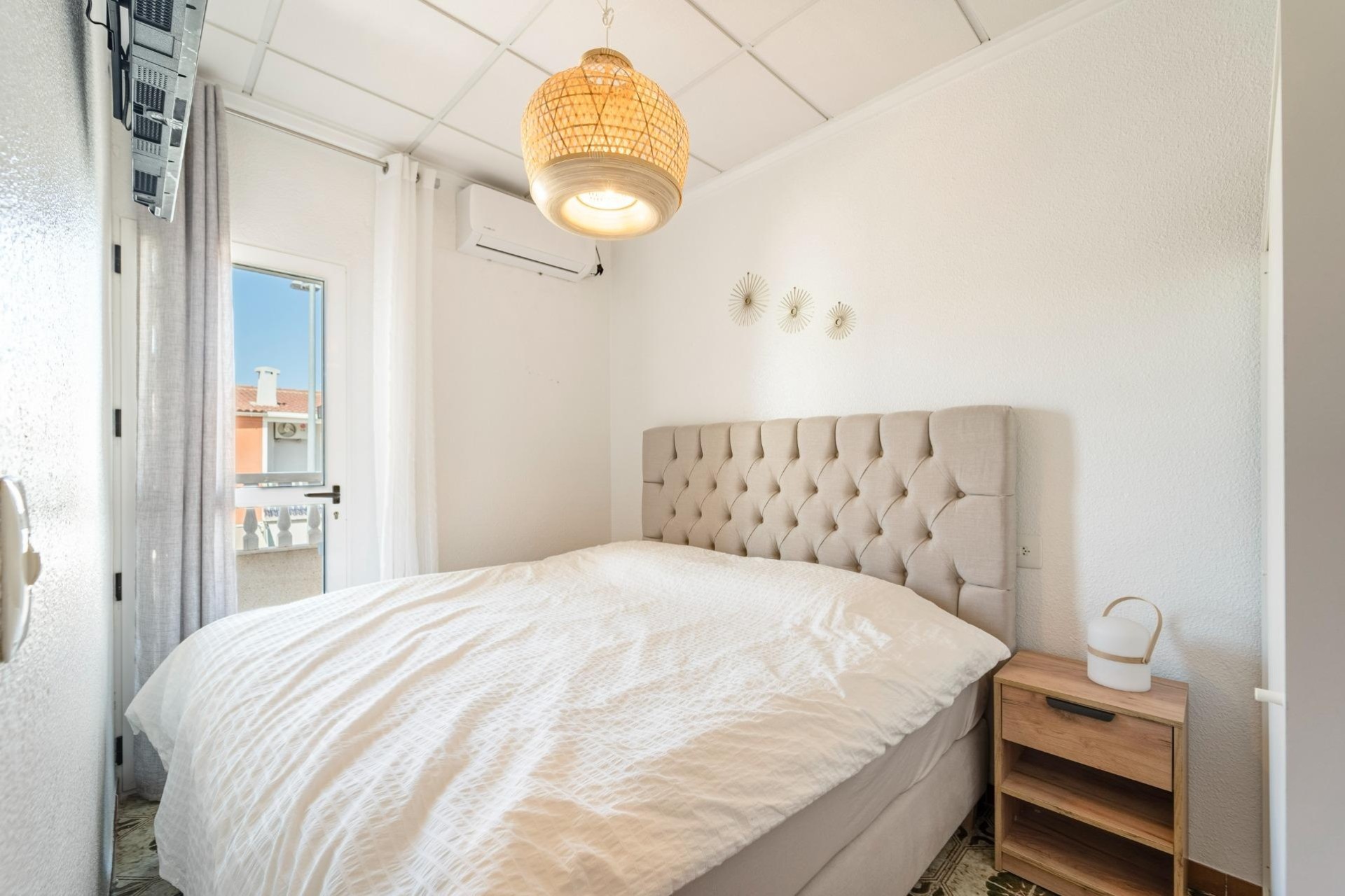 Resale - Apartment / Flat -
Torrevieja - Playa de los Naufragos