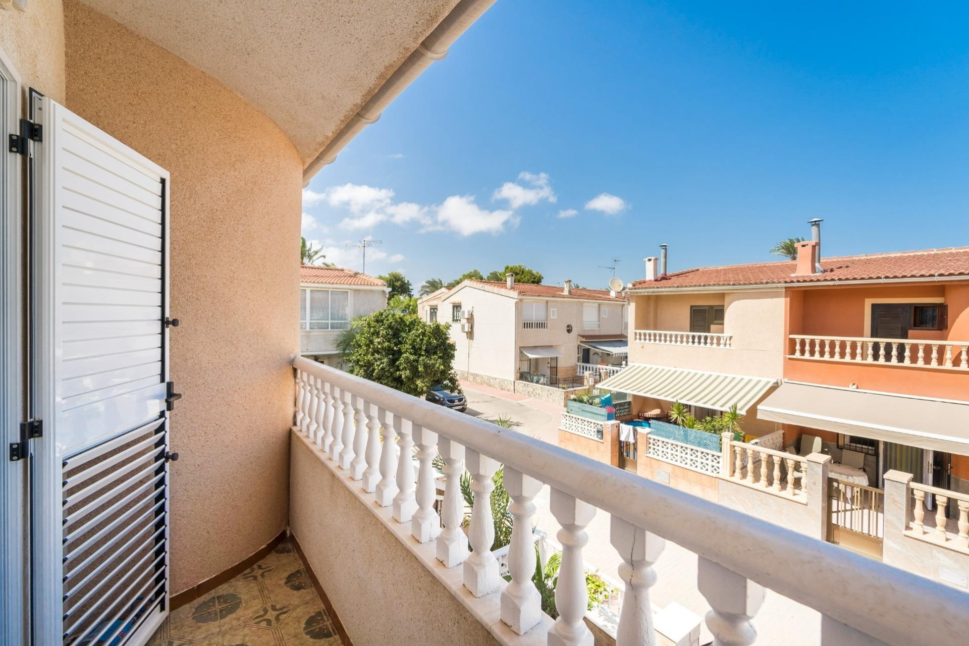 Resale - Apartment / Flat -
Torrevieja - Playa de los Naufragos