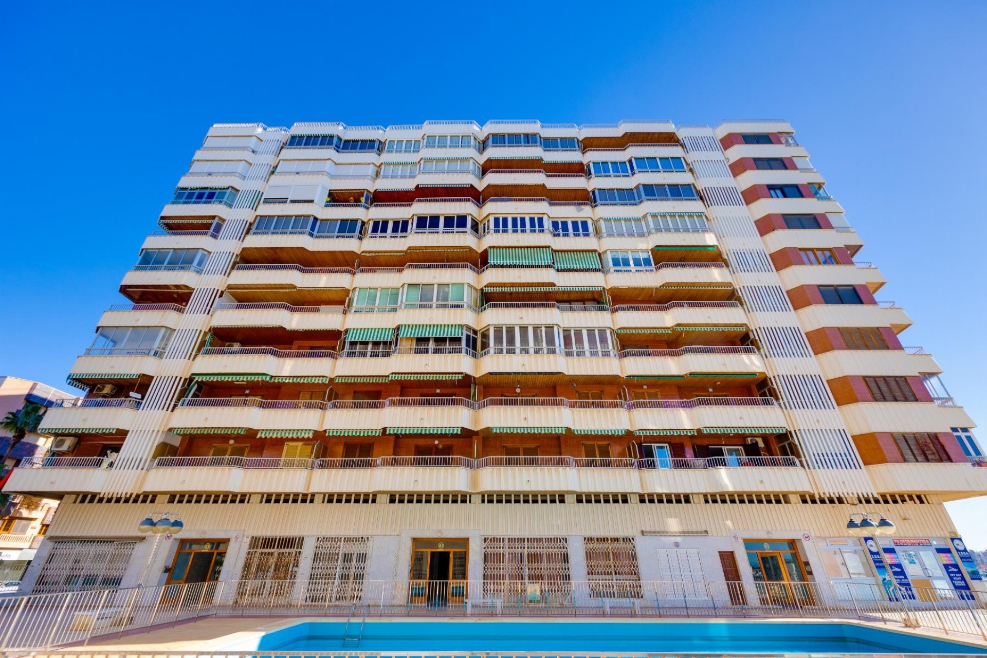 Resale - Apartment / Flat -
Torrevieja - Playa del Acequión