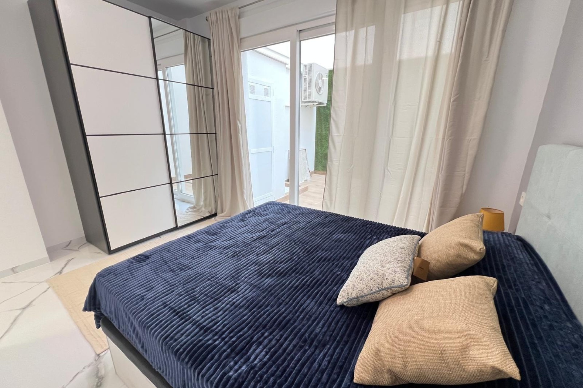Resale - Apartment / Flat -
Torrevieja - Playa del Cura