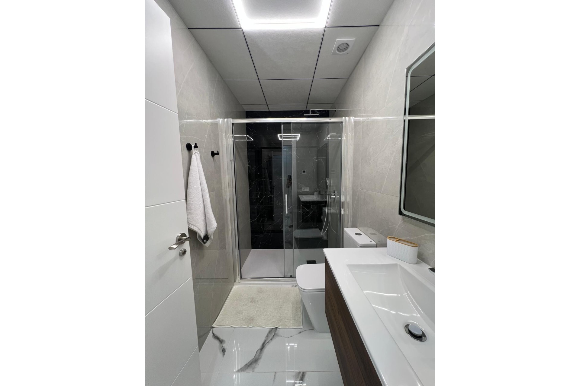 Resale - Apartment / Flat -
Torrevieja - Playa del Cura
