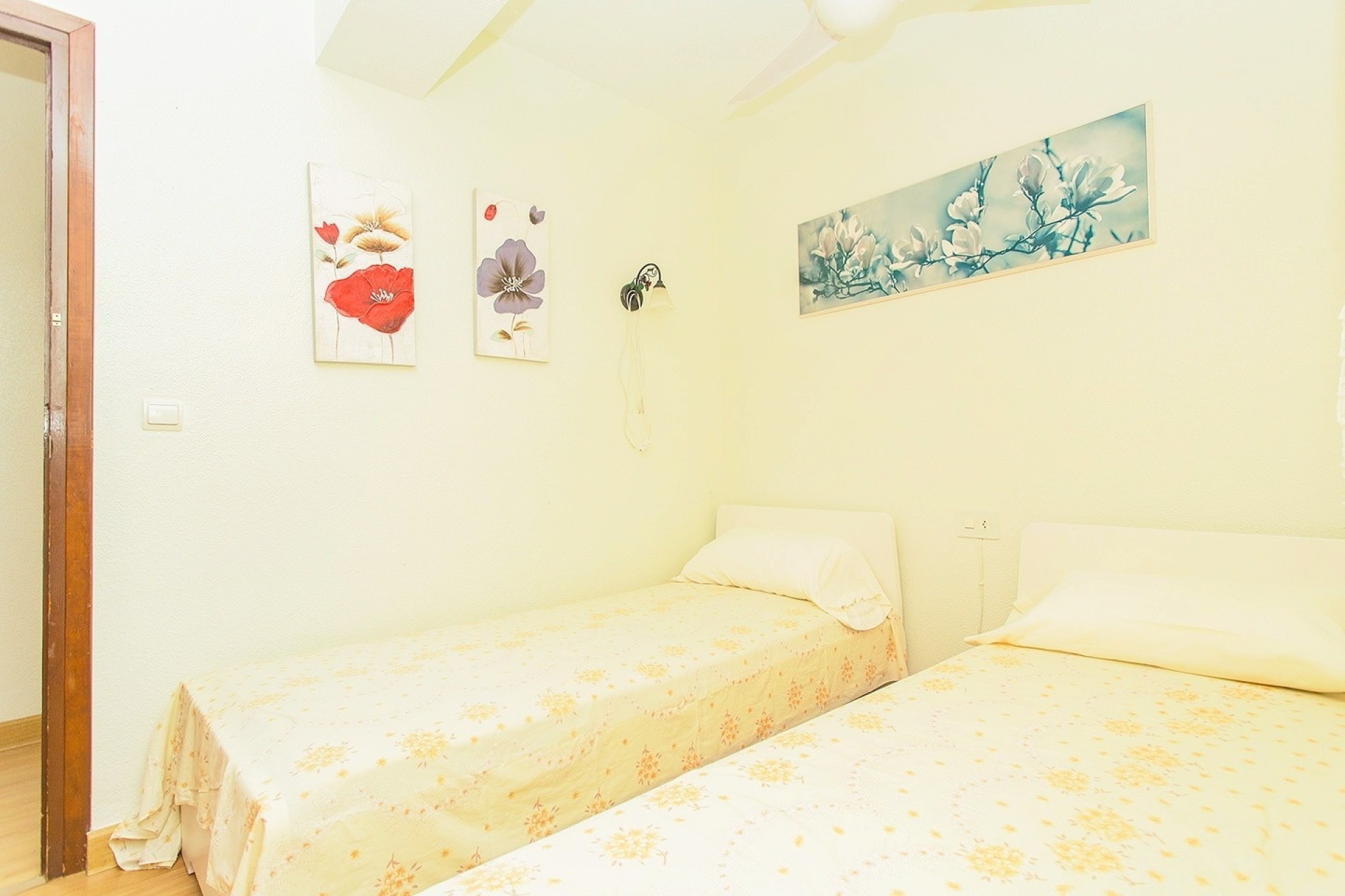 Resale - Apartment / Flat -
Torrevieja - Playa del Cura