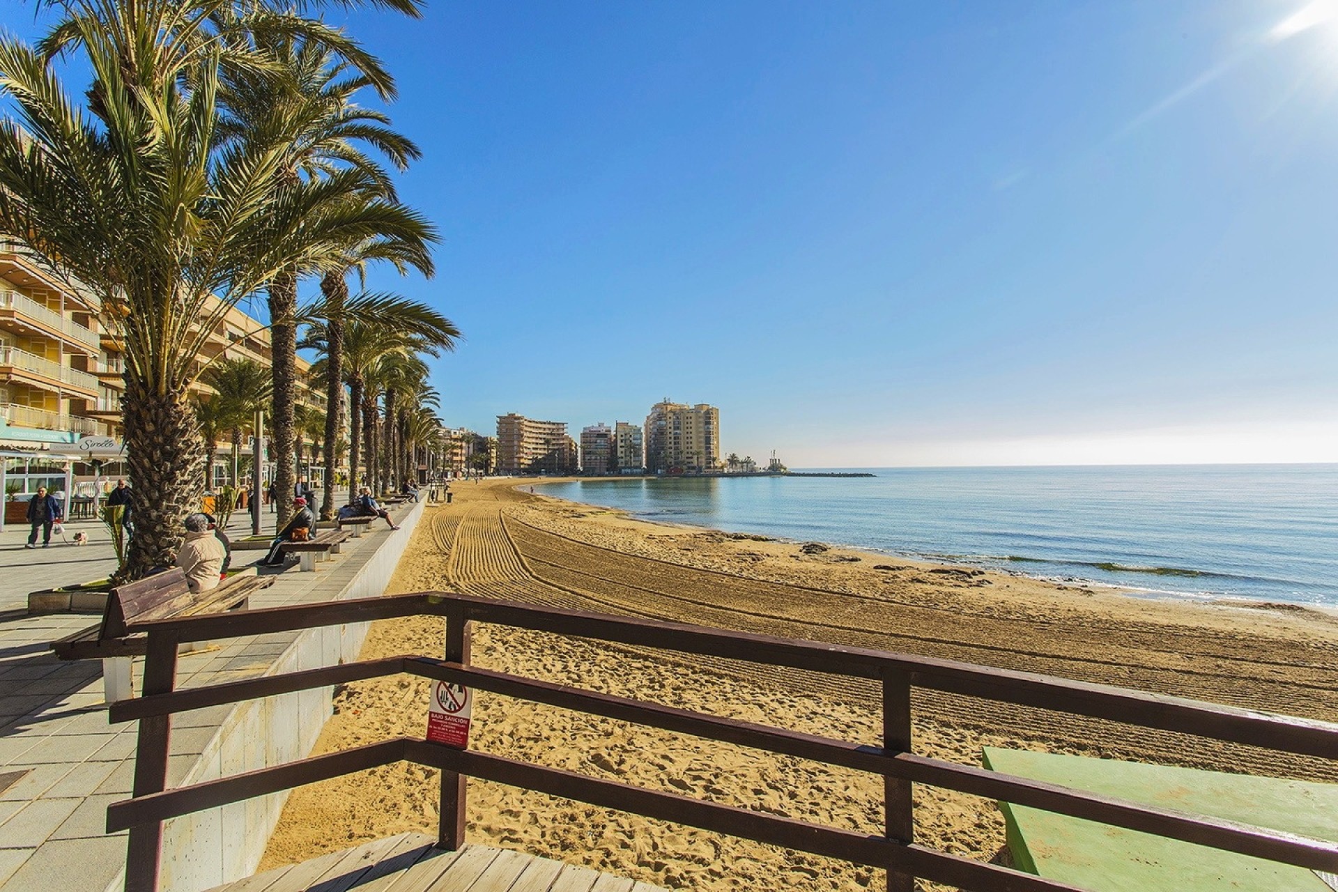 Resale - Apartment / Flat -
Torrevieja - Playa del Cura