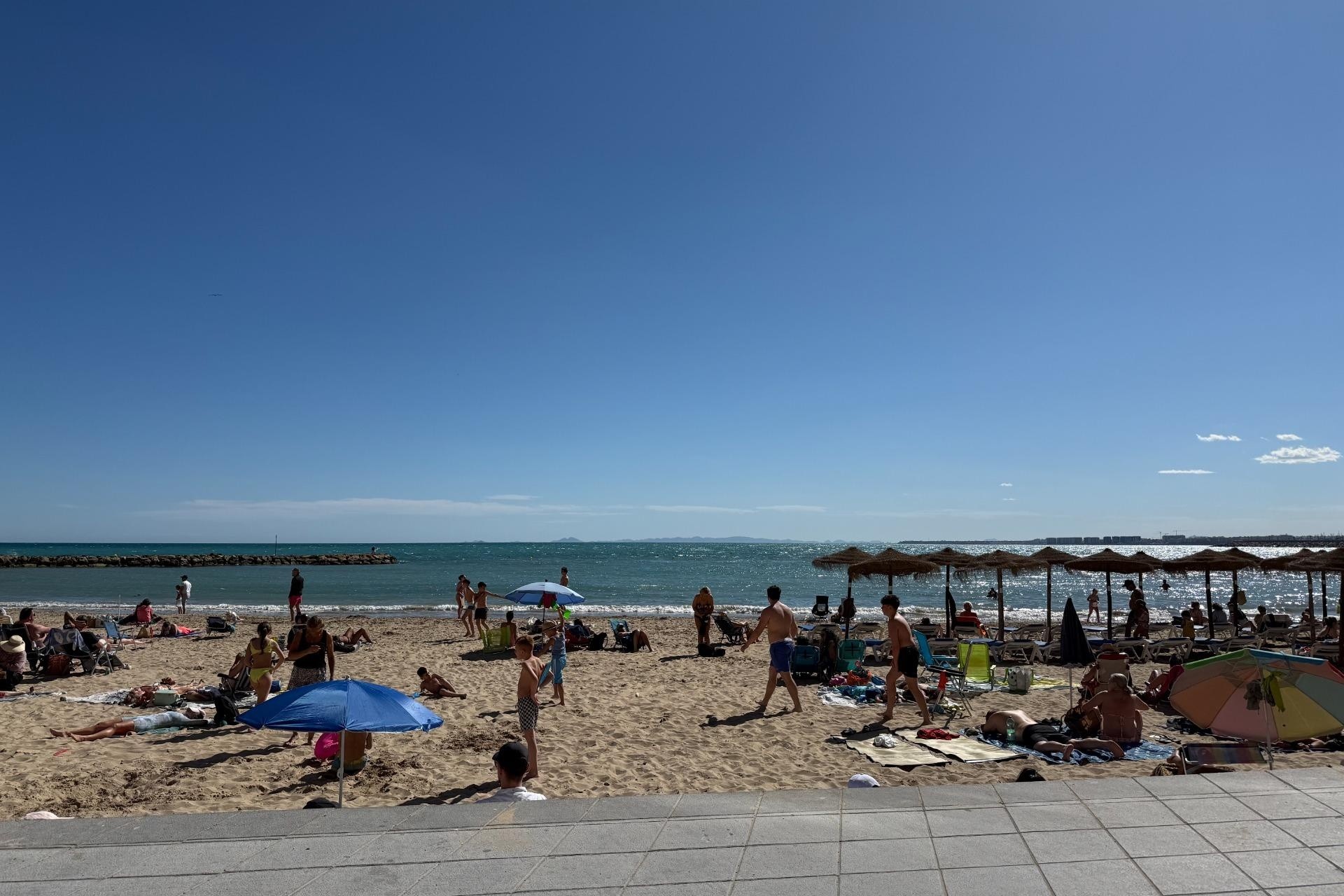 Resale - Apartment / Flat -
Torrevieja - Playa del Cura