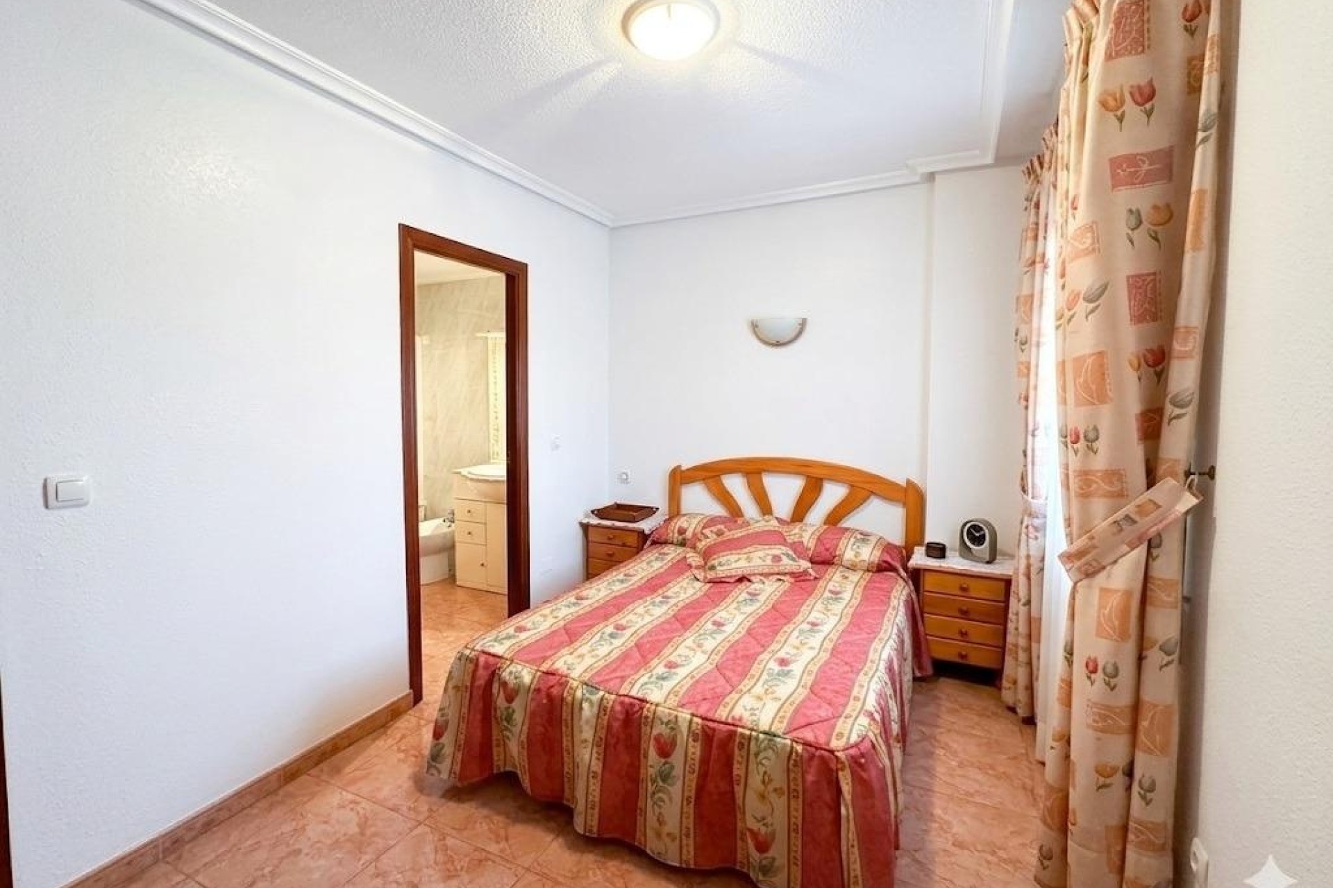 Resale - Apartment / Flat -
Torrevieja - Playa del Cura