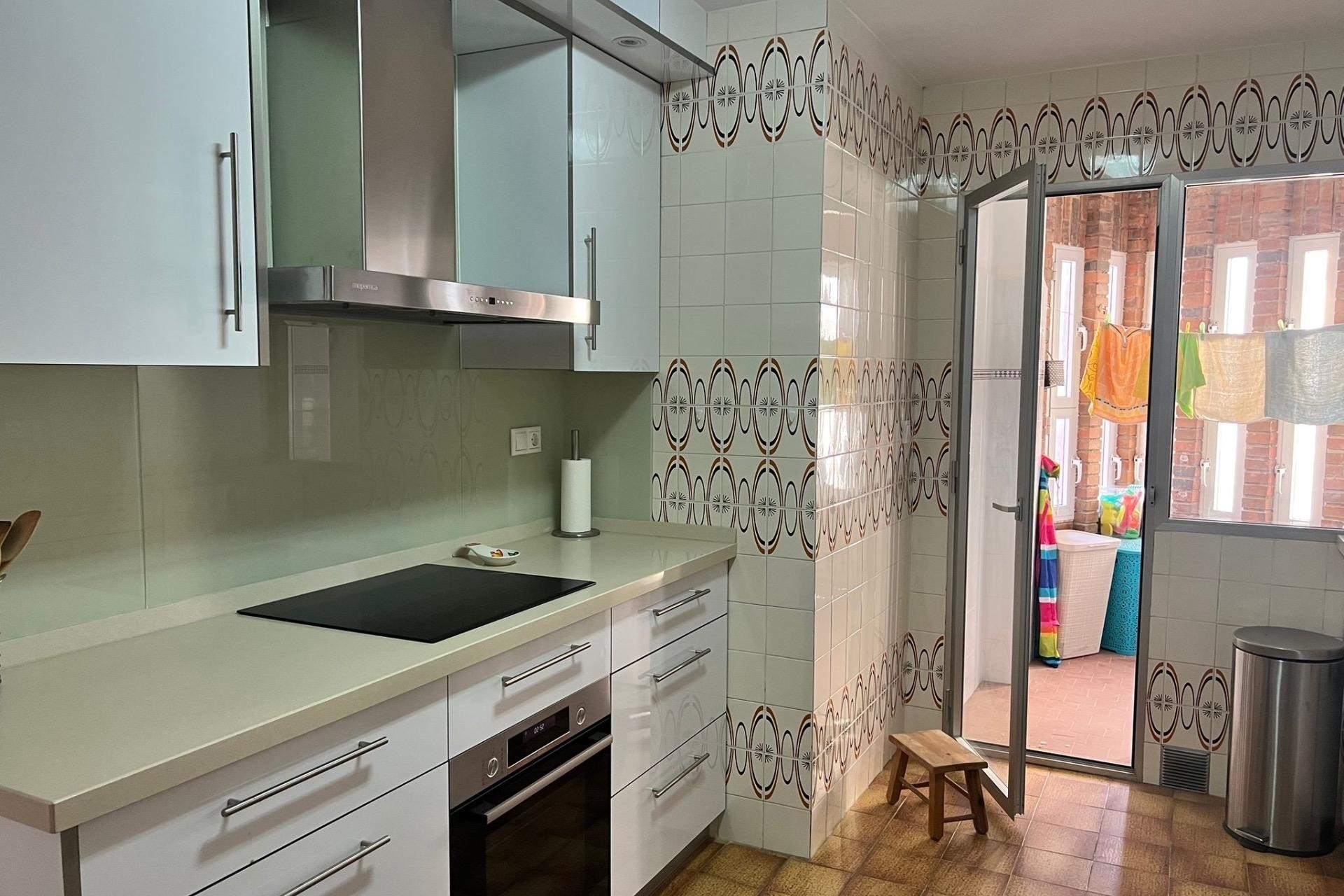 Resale - Apartment / Flat -
Torrevieja - Playa del Cura