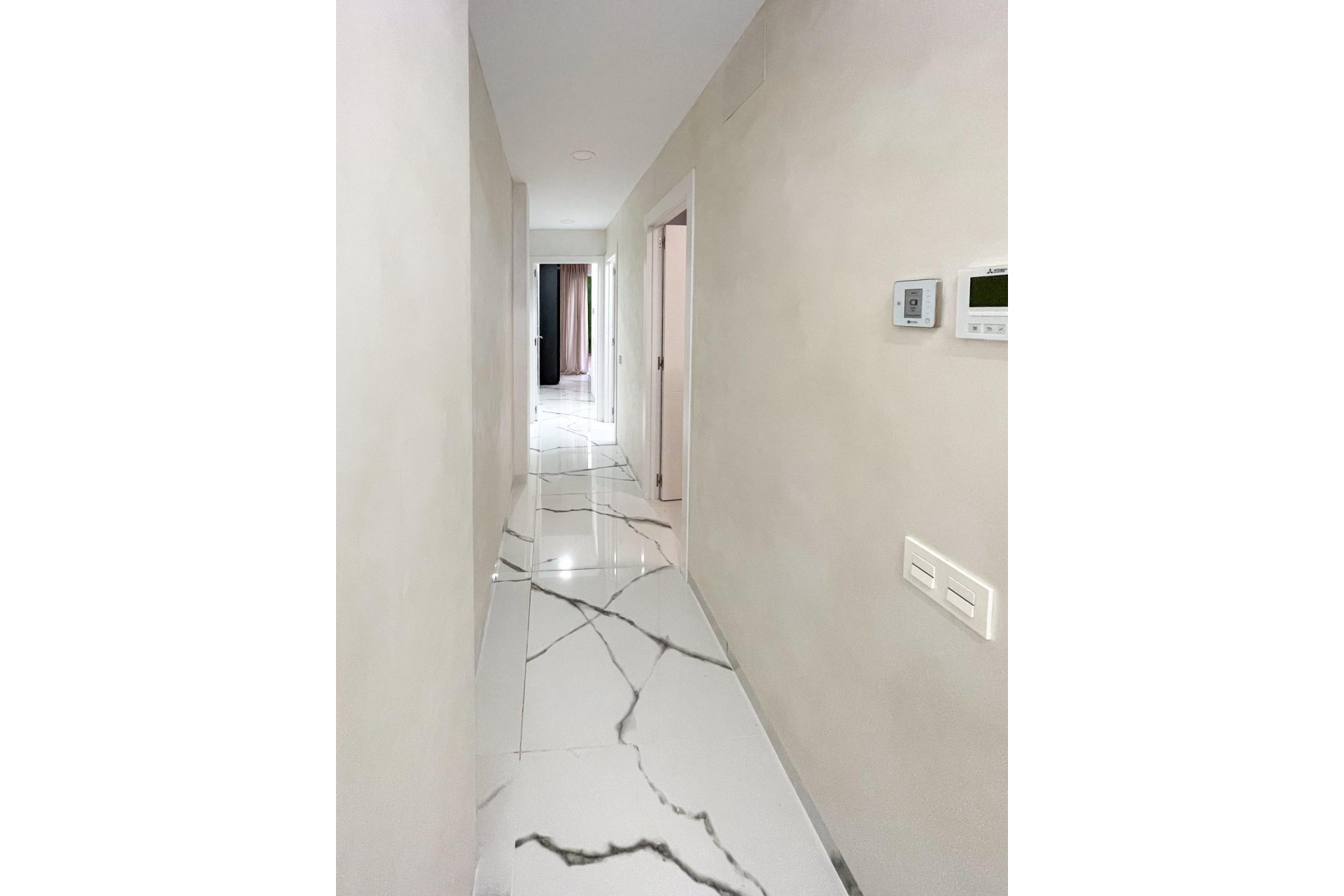 Resale - Apartment / Flat -
Torrevieja - Playa del Cura