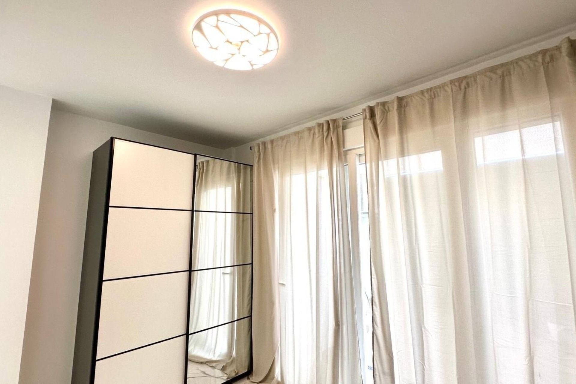 Resale - Apartment / Flat -
Torrevieja - Playa del Cura