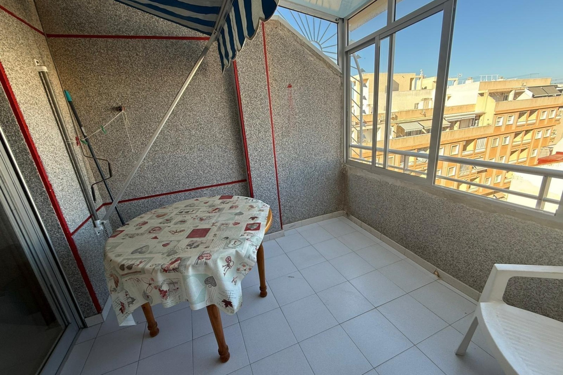 Resale - Apartment / Flat -
Torrevieja - Playa del Cura