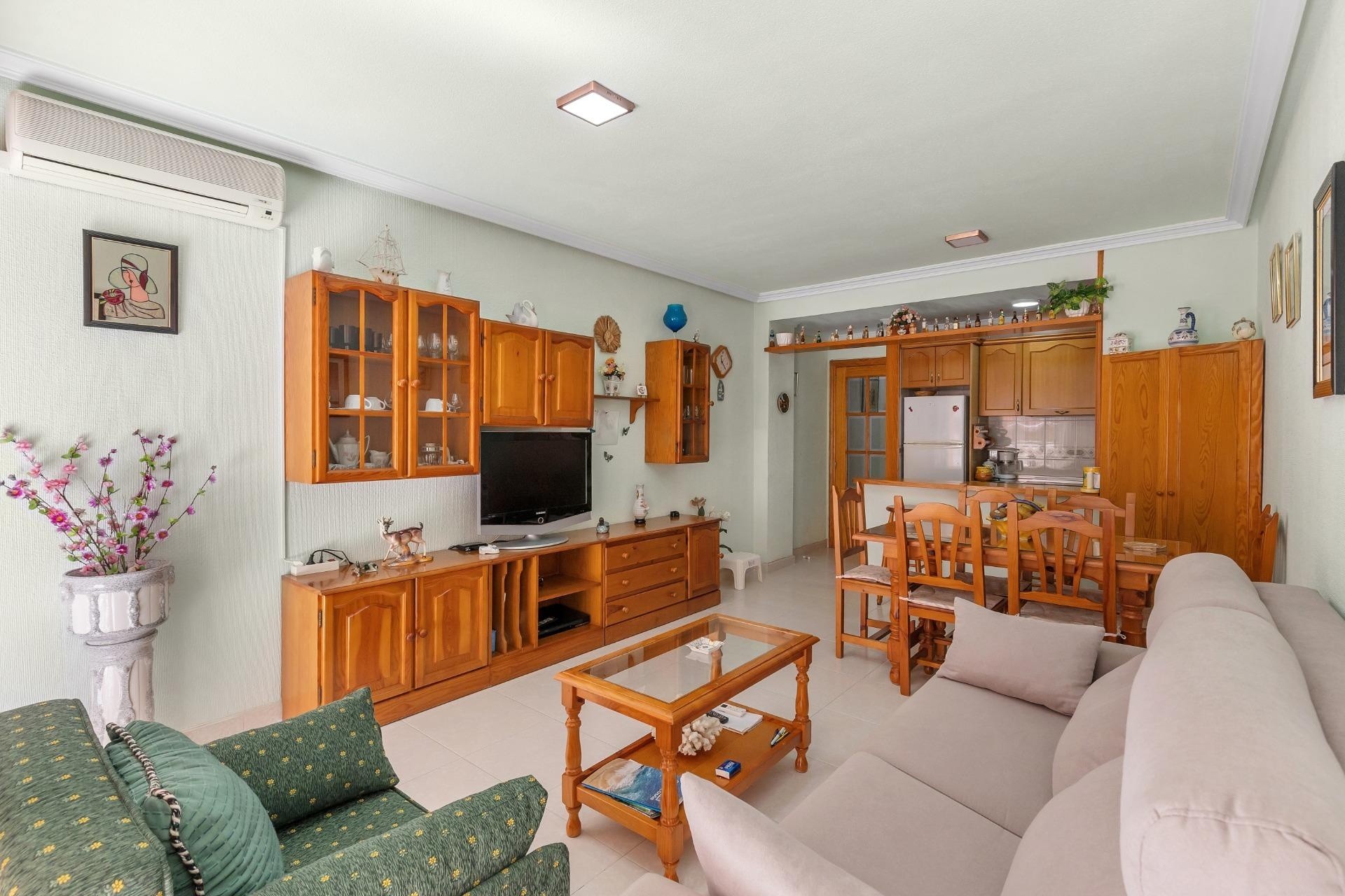 Resale - Apartment / Flat -
Torrevieja - Playa del Cura