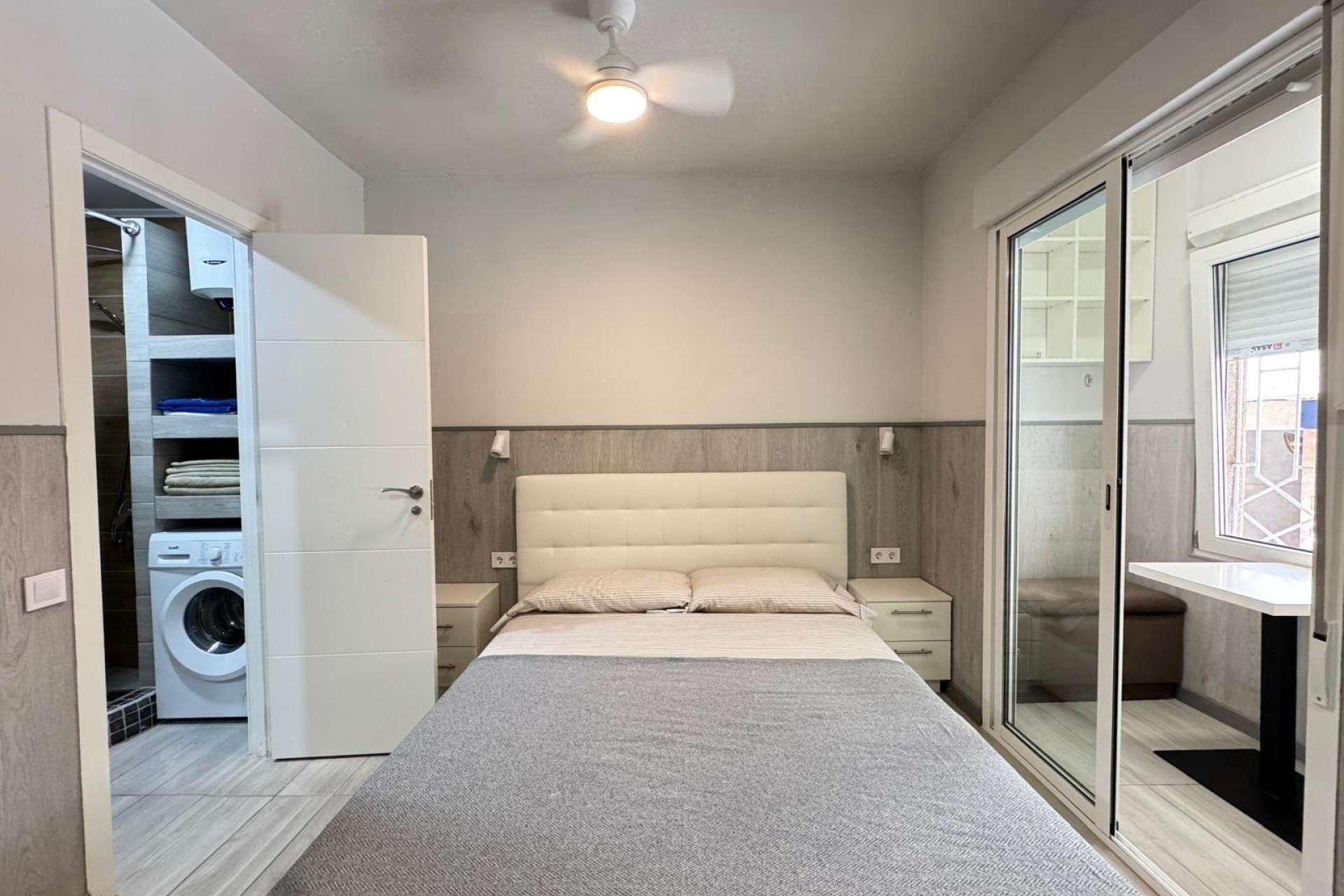 Resale - Apartment / Flat -
Torrevieja - Playa del Cura