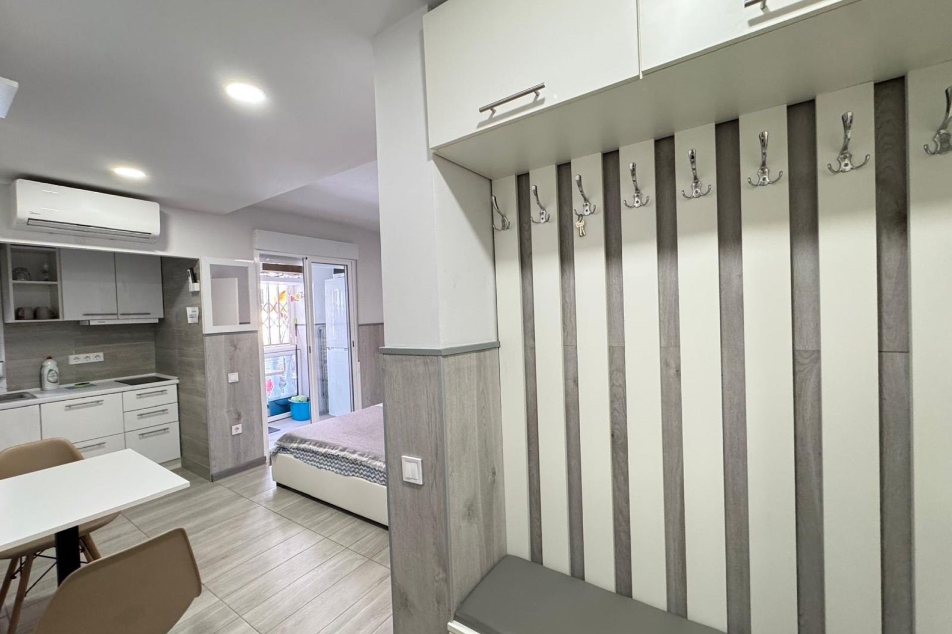 Resale - Apartment / Flat -
Torrevieja - Playa del Cura