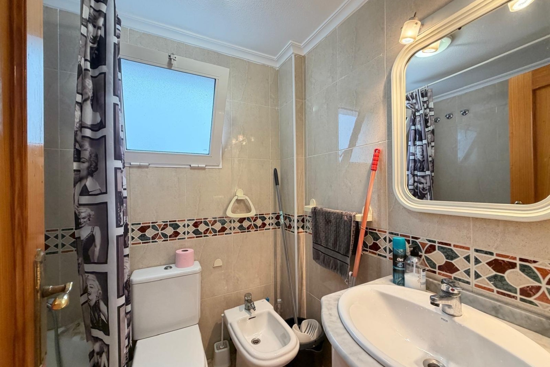 Resale - Apartment / Flat -
Torrevieja - Playa del Cura