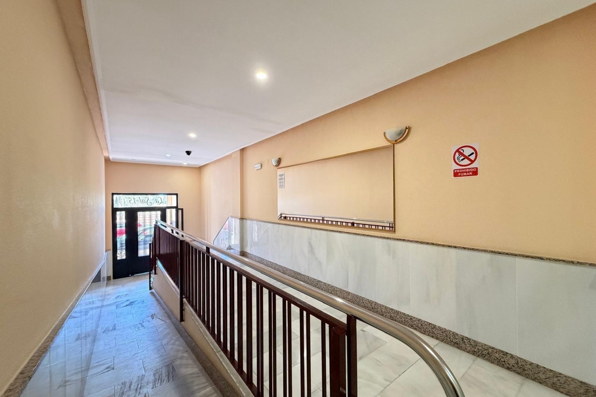 Resale - Apartment / Flat -
Torrevieja - Playa del Cura
