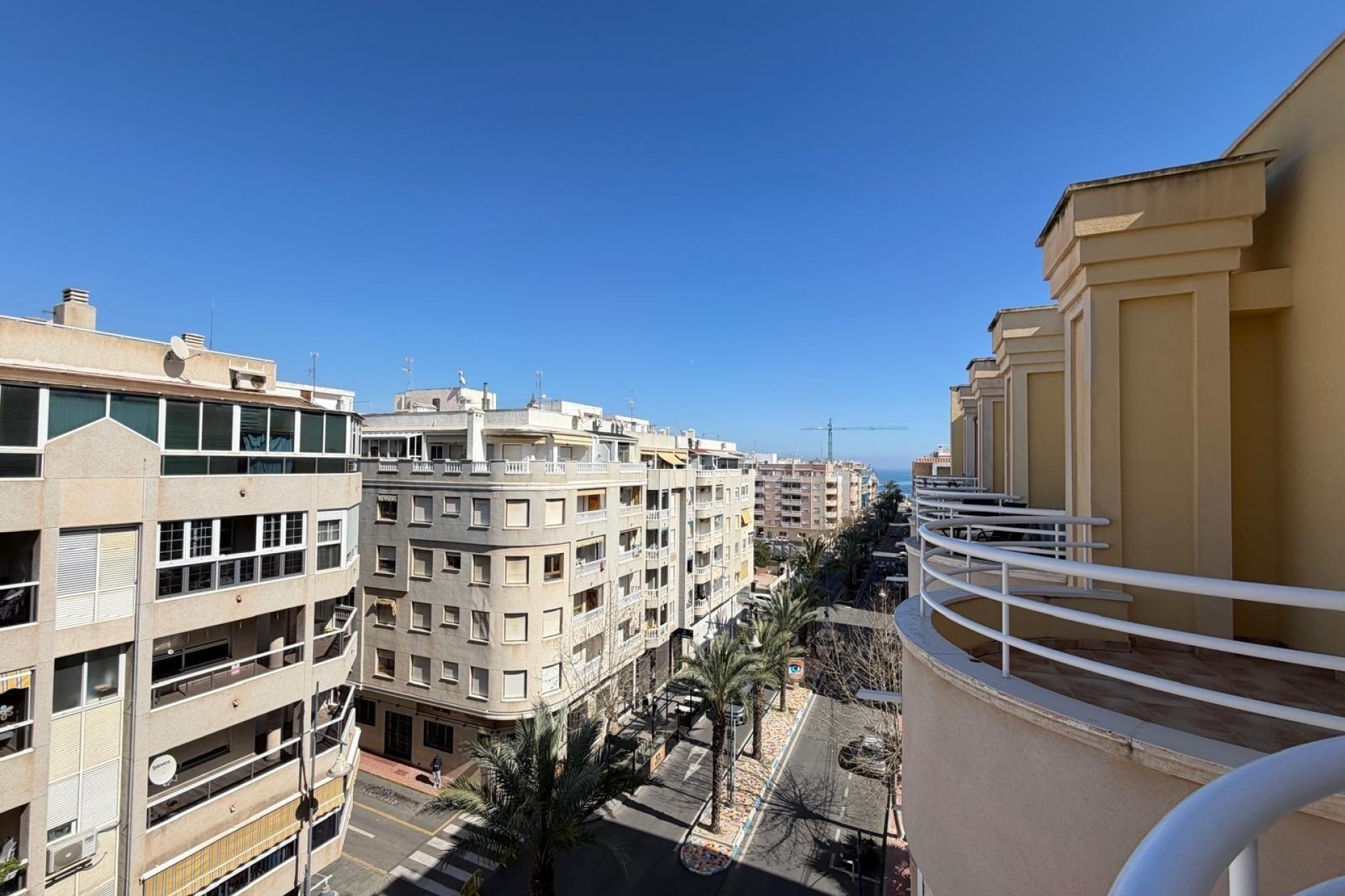 Resale - Apartment / Flat -
Torrevieja - Playa del Cura