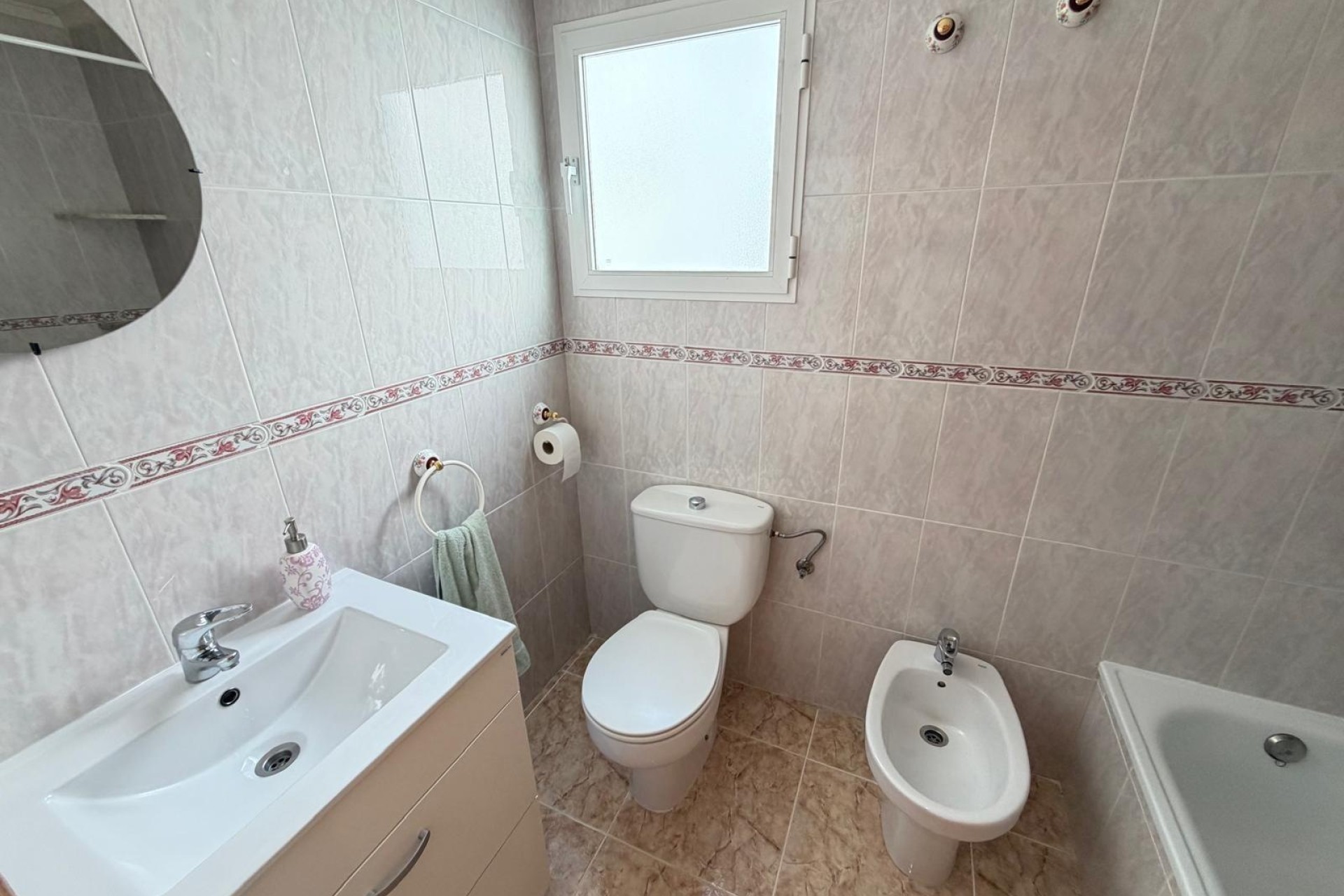 Resale - Apartment / Flat -
Torrevieja - Playa del Cura
