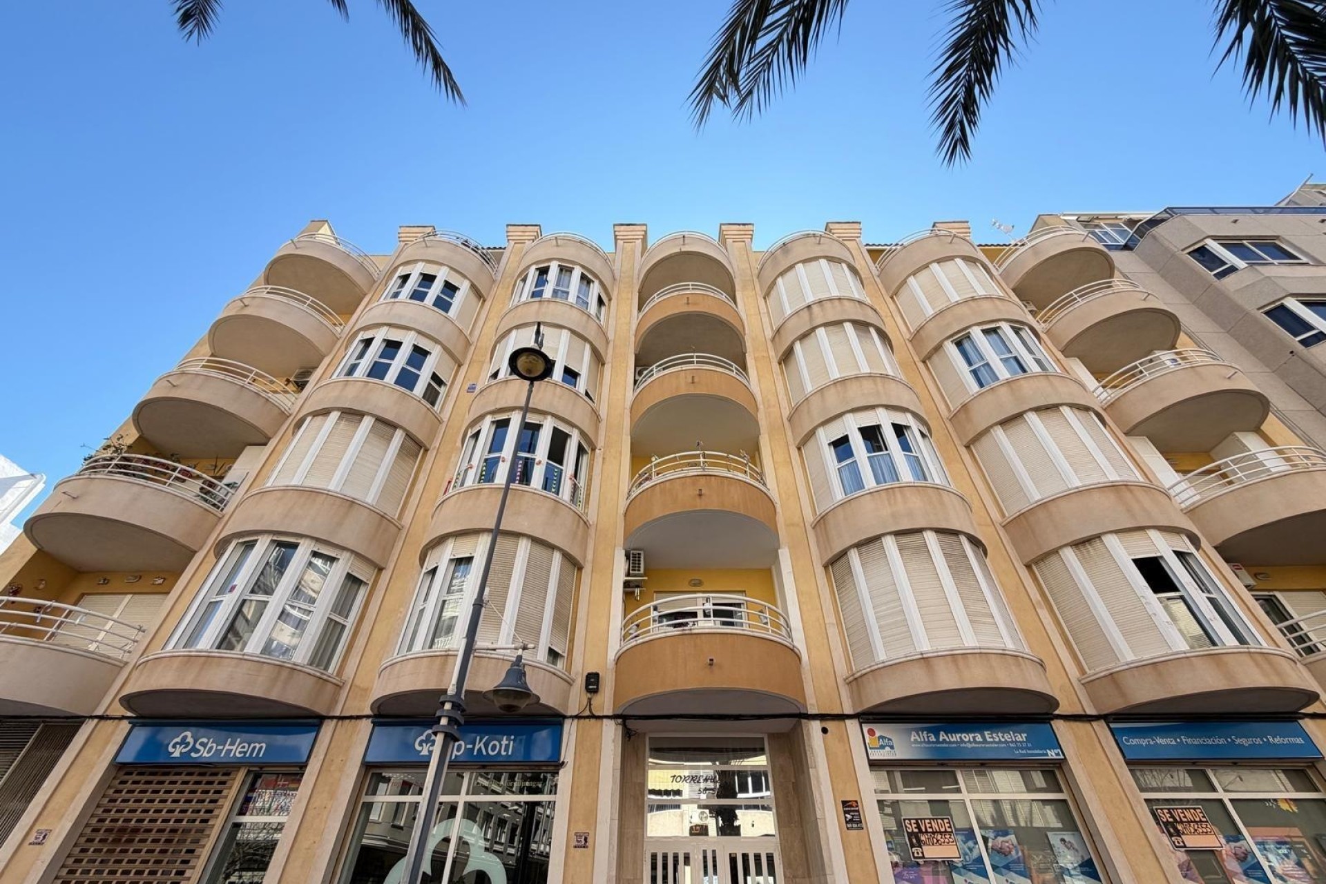 Resale - Apartment / Flat -
Torrevieja - Playa del Cura