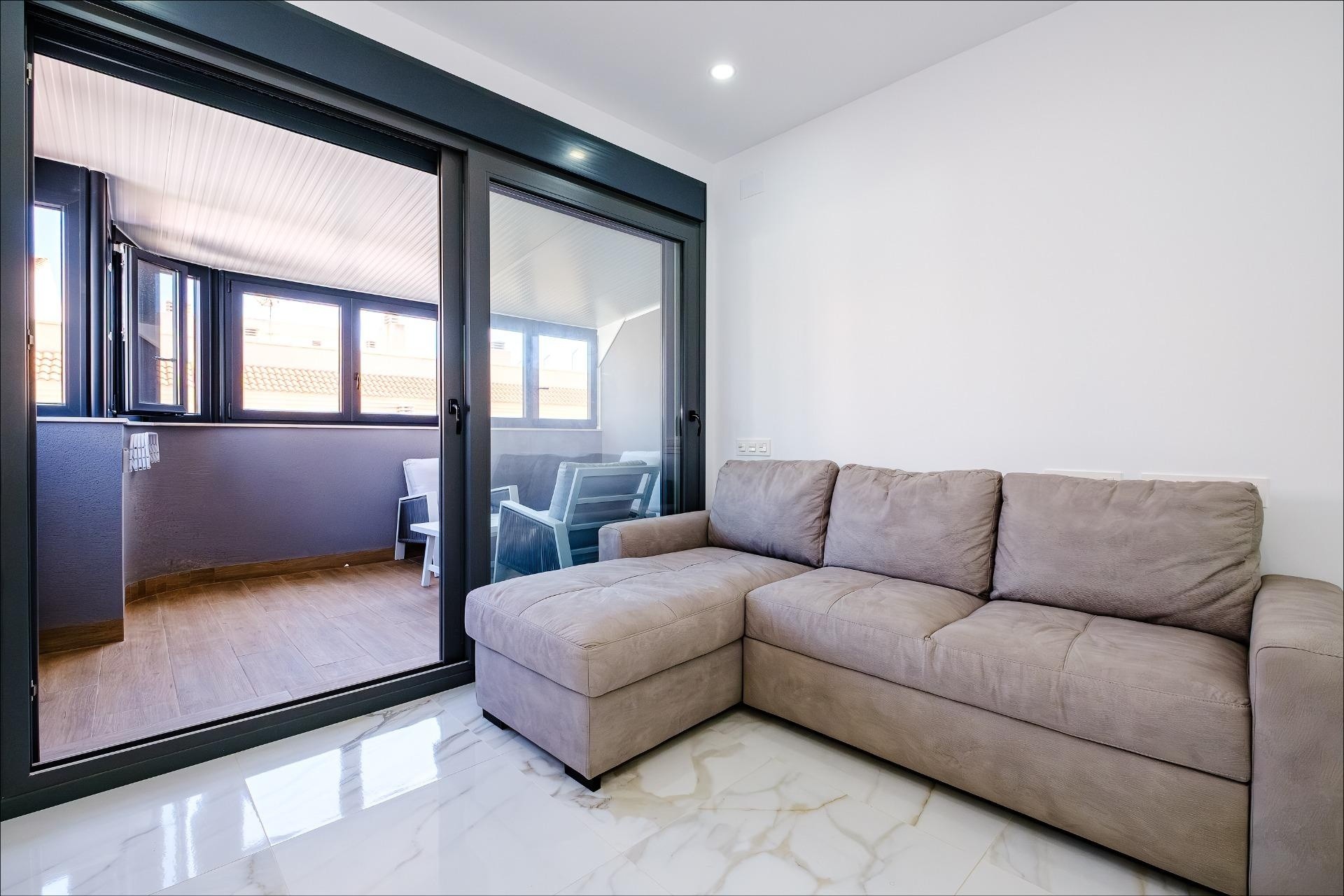 Resale - Apartment / Flat -
Torrevieja - Playa del Cura