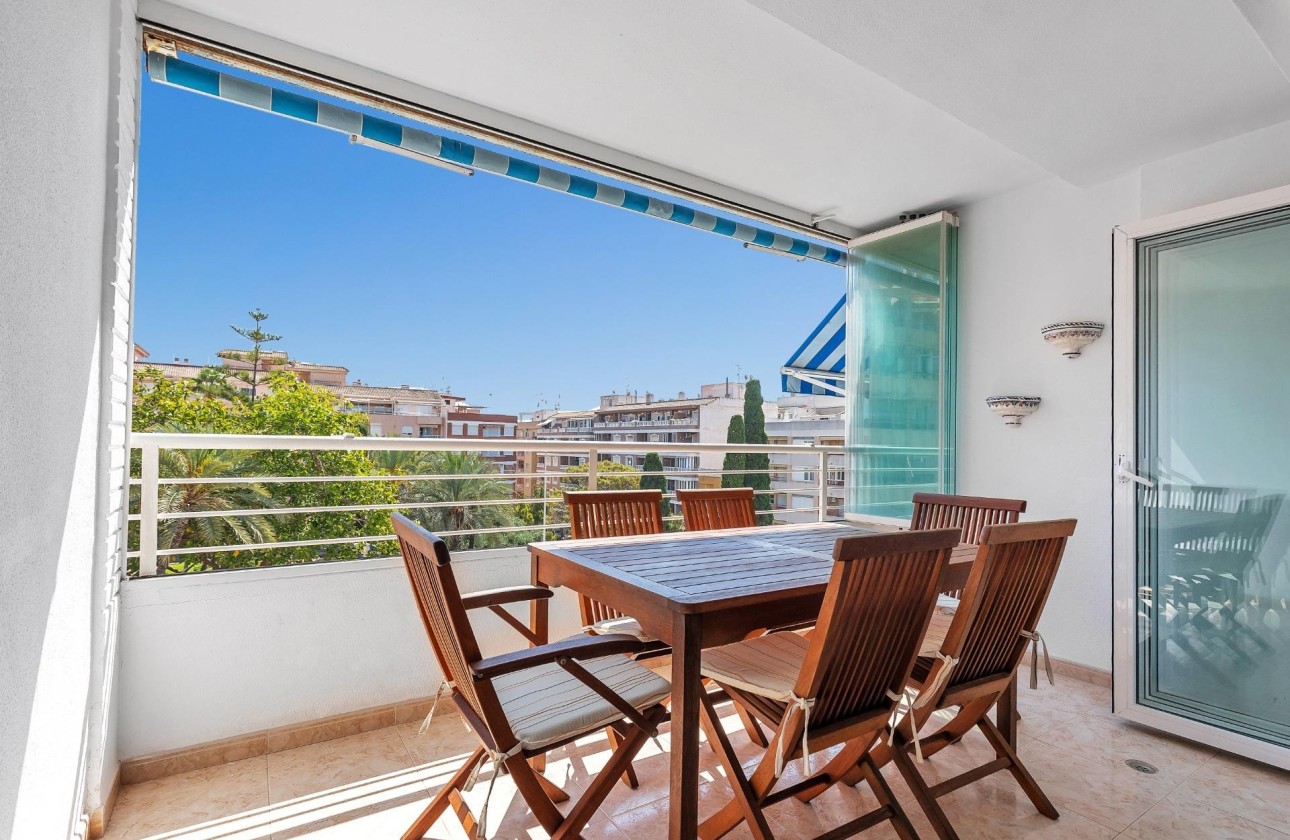 Resale - Apartment / Flat -
Torrevieja - Playa del Cura
