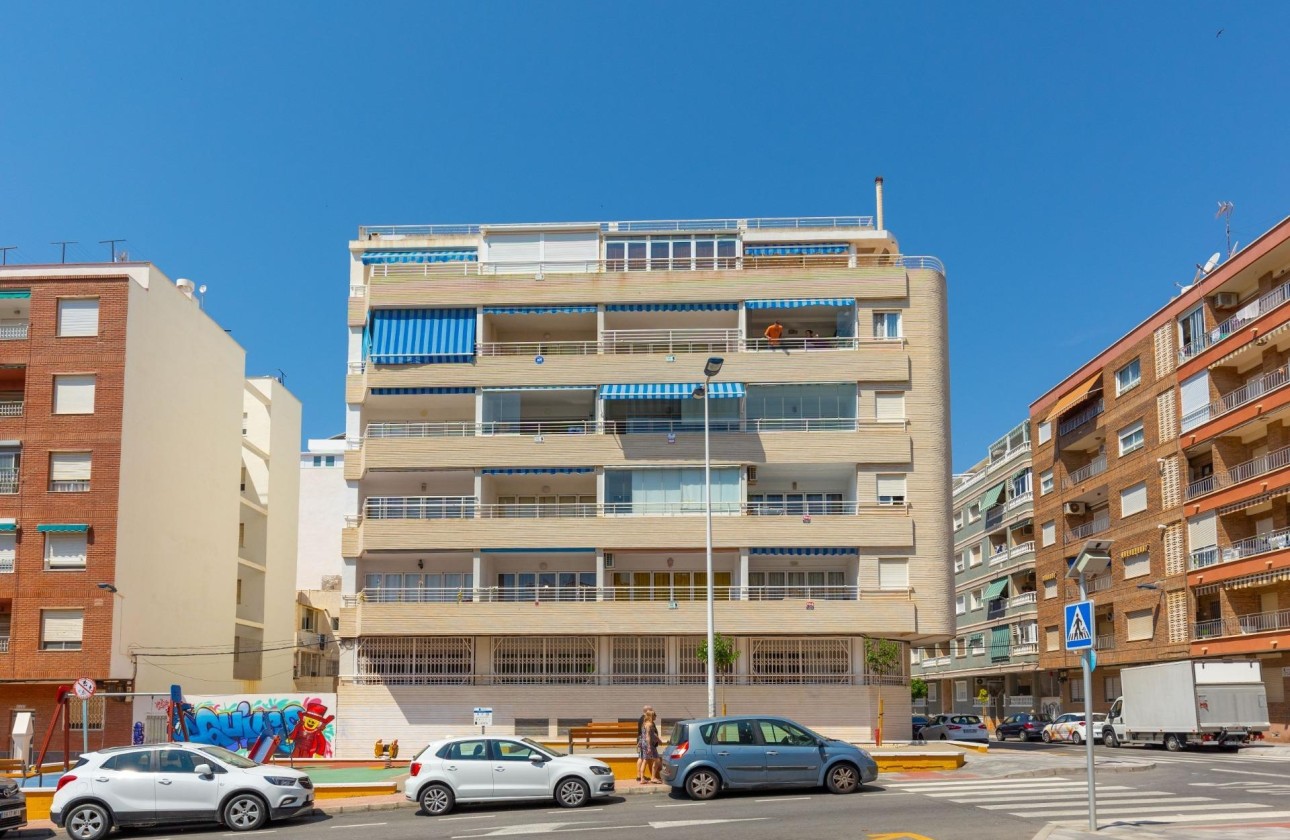 Resale - Apartment / Flat -
Torrevieja - Playa del Cura