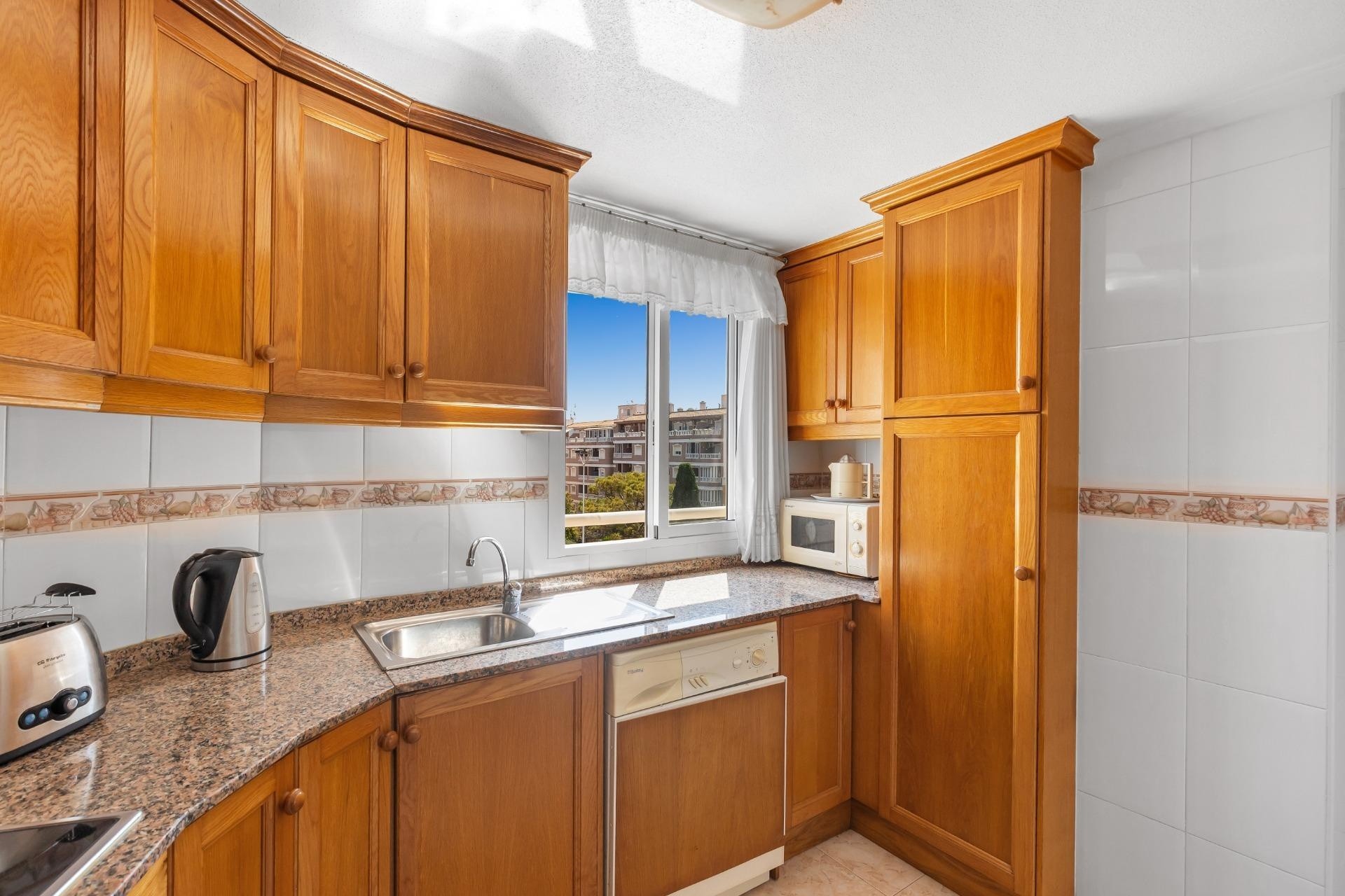 Resale - Apartment / Flat -
Torrevieja - Playa del Cura