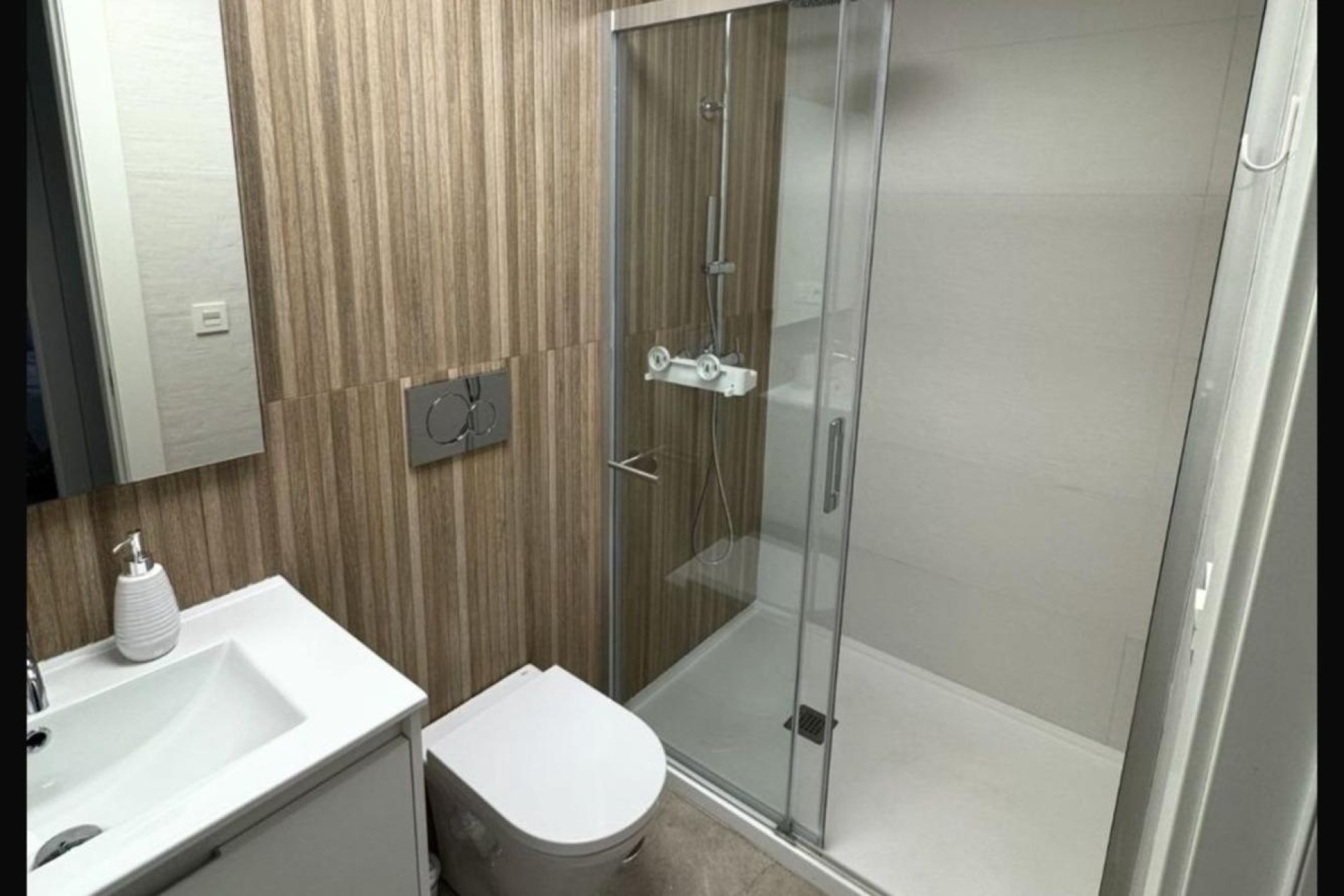 Resale - Apartment / Flat -
Torrevieja - Playa del Cura