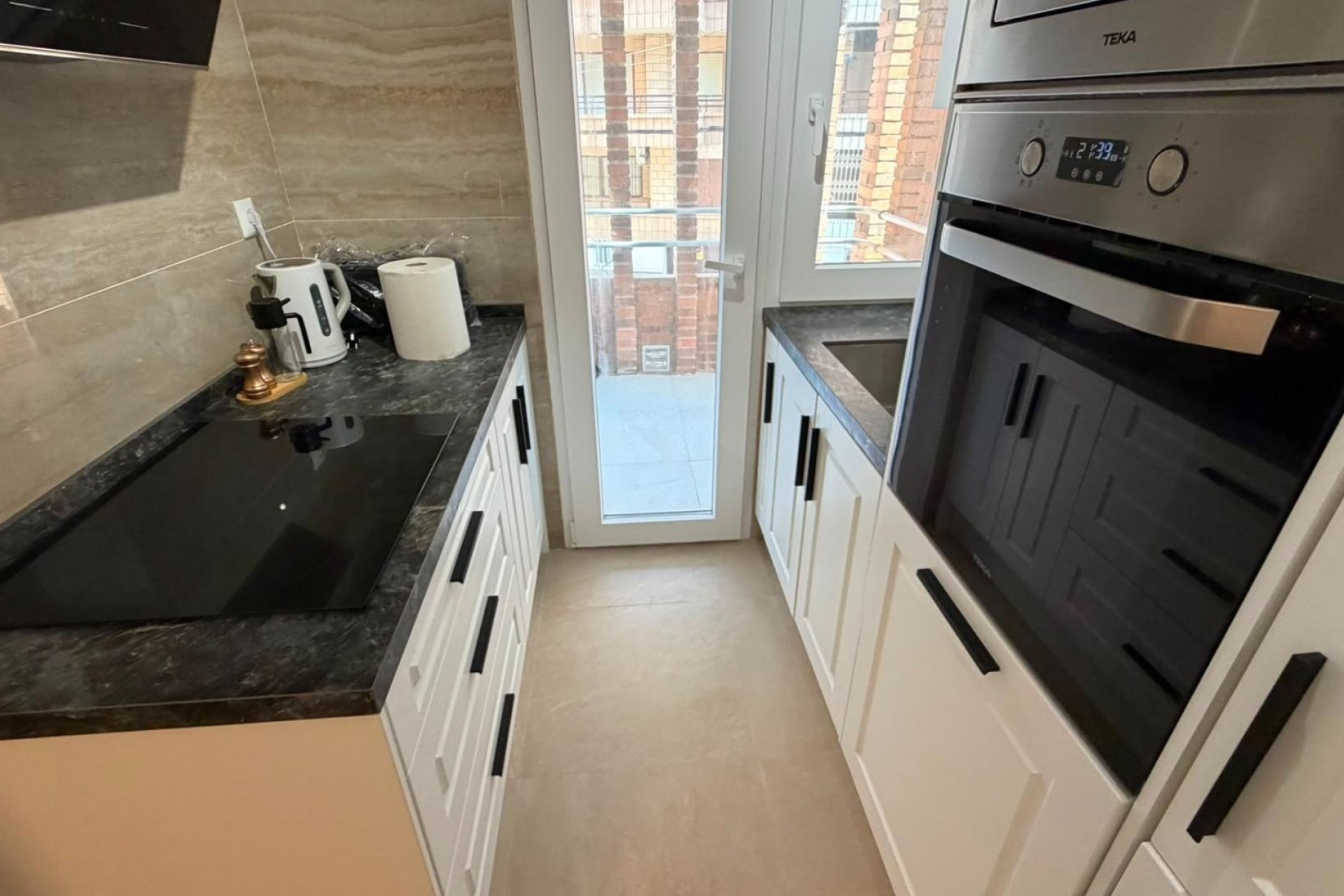 Resale - Apartment / Flat -
Torrevieja - Playa del Cura