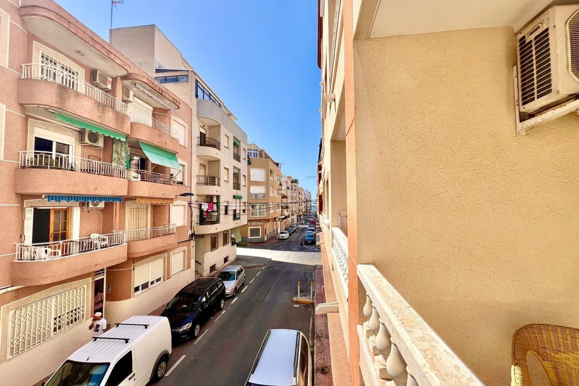 Resale - Apartment / Flat -
Torrevieja - Playa del Cura