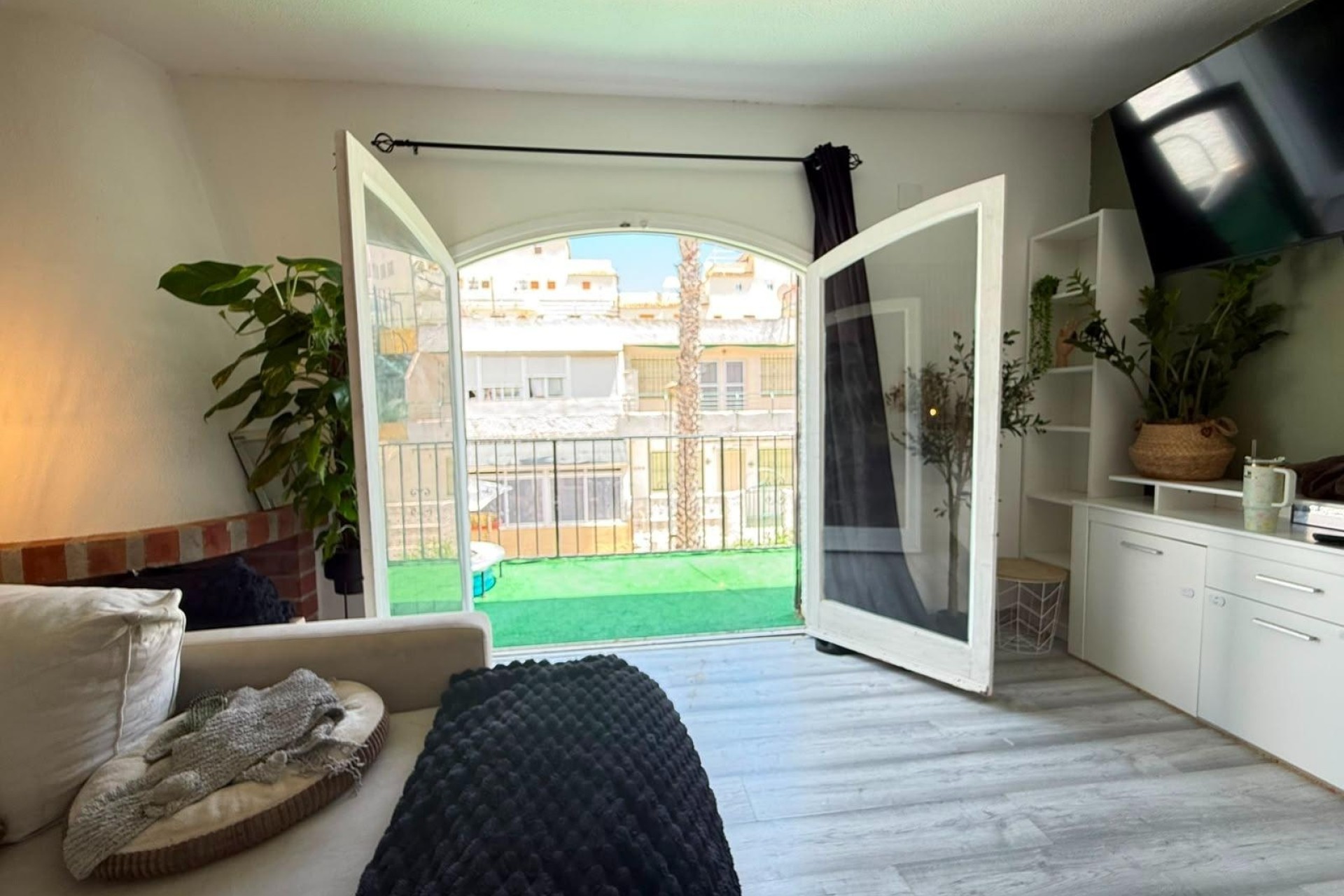 Resale - Apartment / Flat -
Torrevieja - Playa del Cura