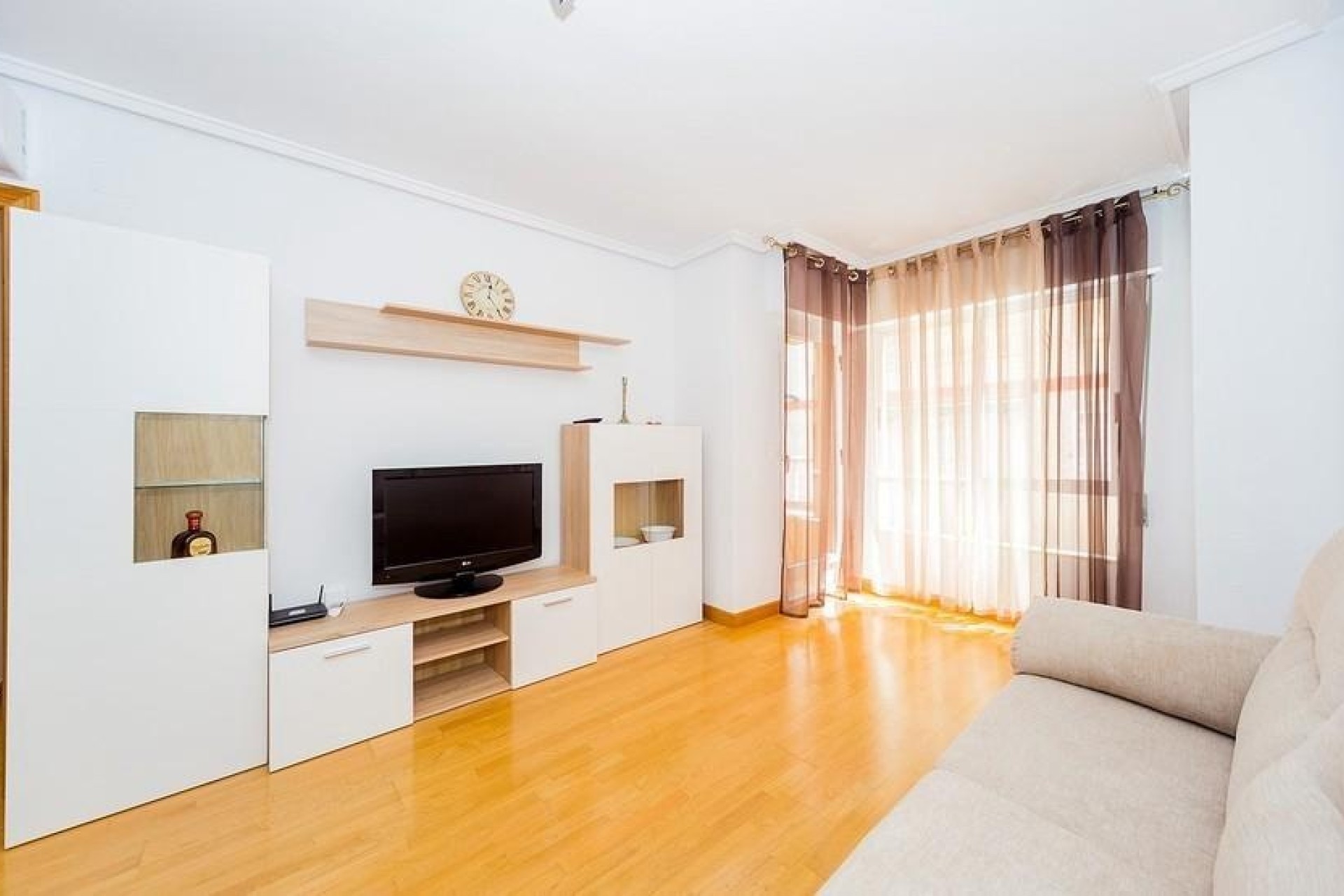 Resale - Apartment / Flat -
Torrevieja - Playa del Cura