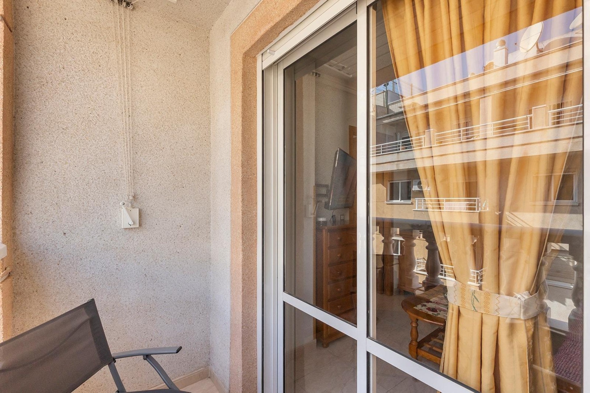 Resale - Apartment / Flat -
Torrevieja - Playa del Cura