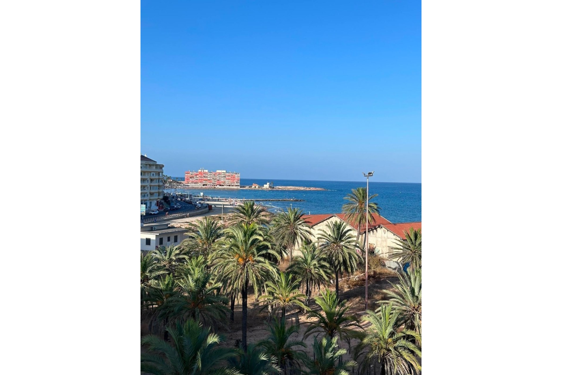 Resale - Apartment / Flat -
Torrevieja - Playa del Cura
