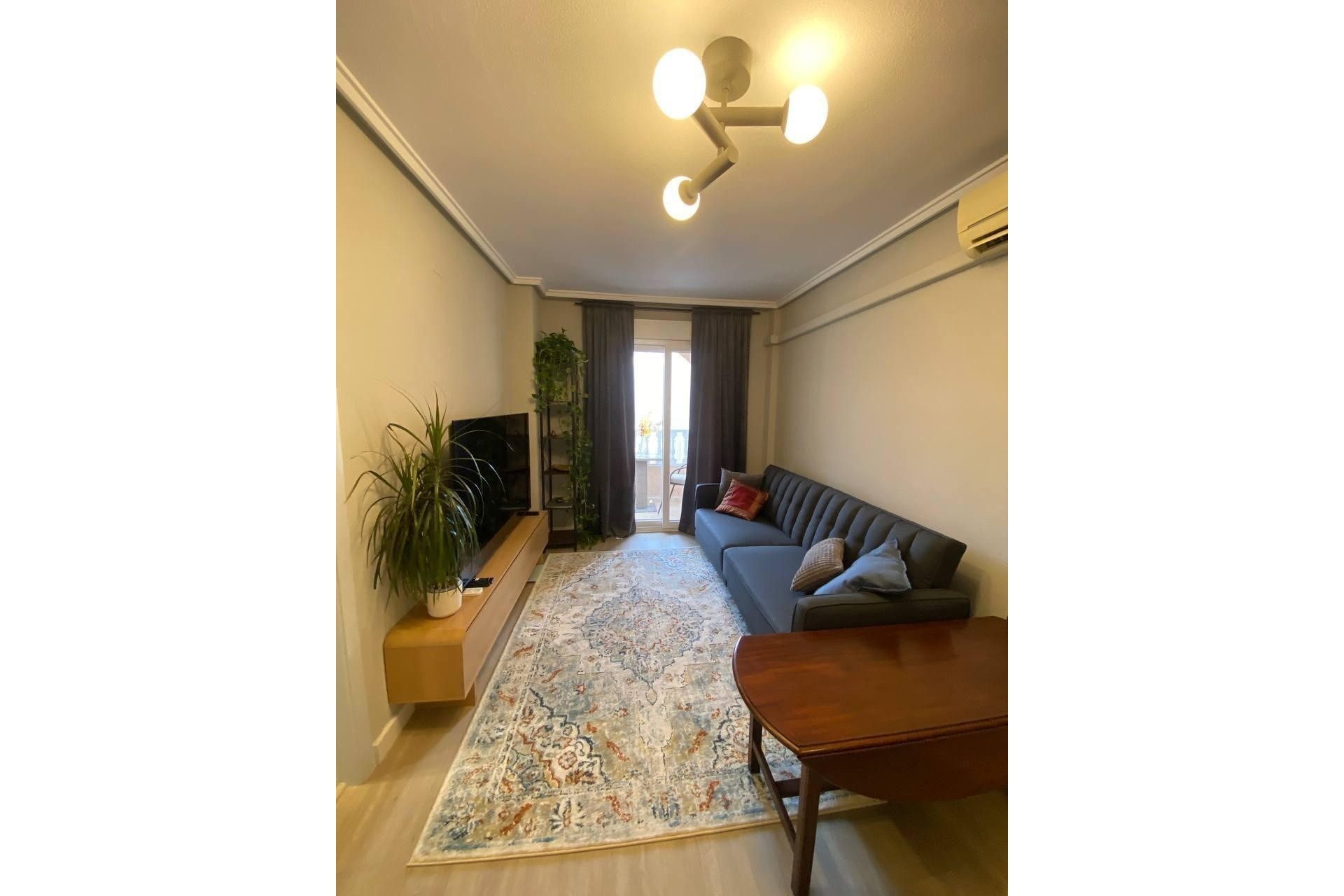 Resale - Apartment / Flat -
Torrevieja - Playa del Cura