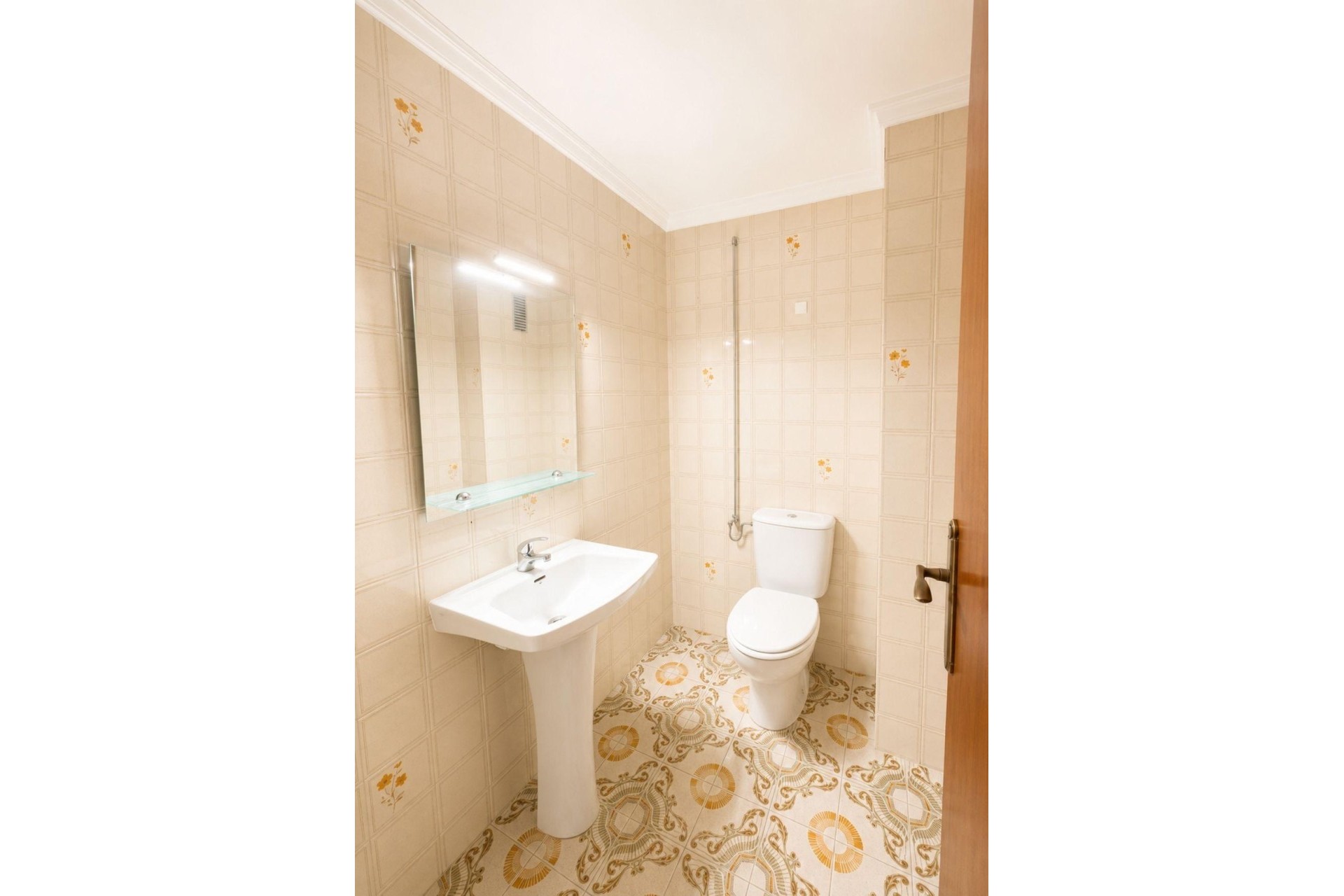 Resale - Apartment / Flat -
Torrevieja - Playa del Cura