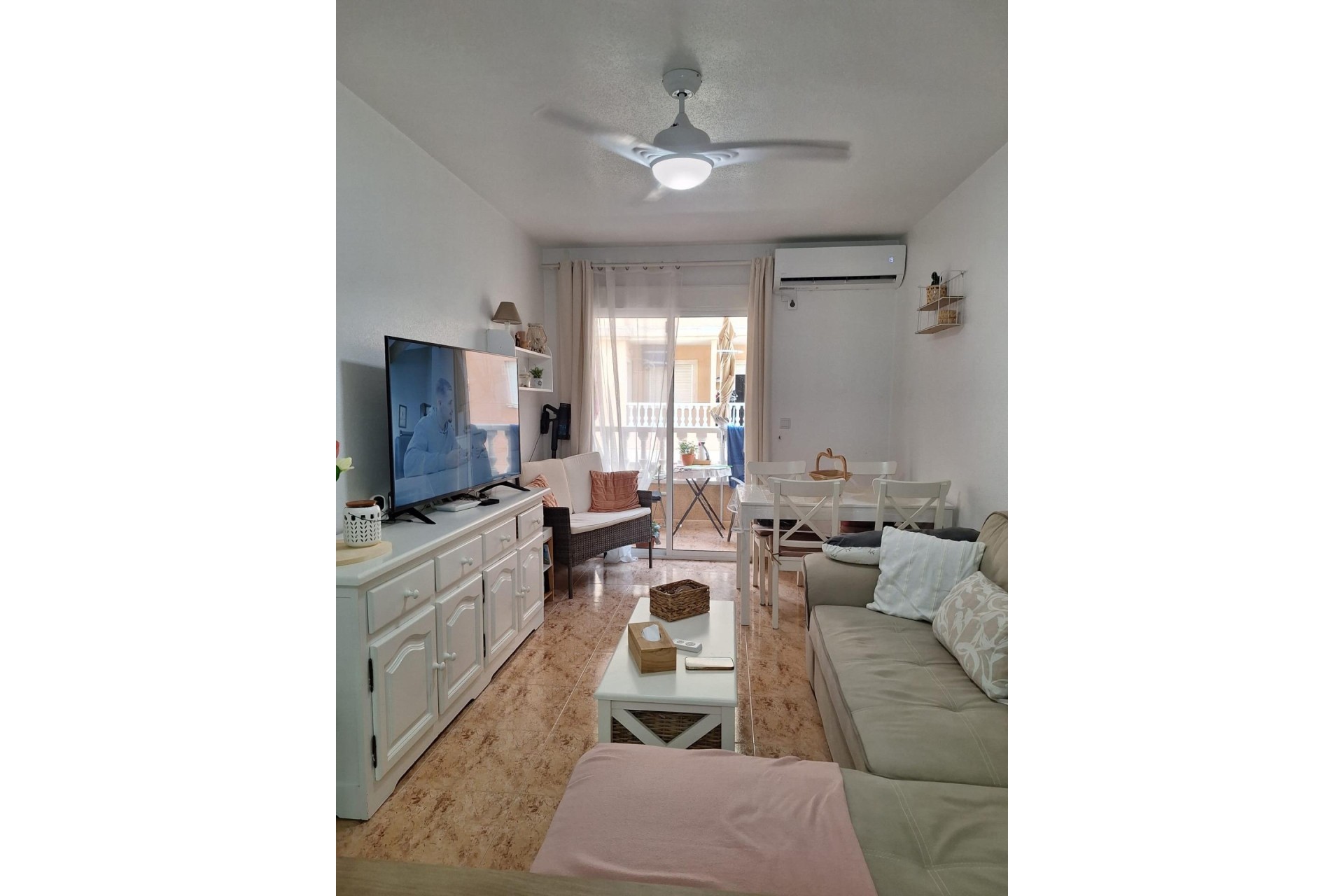 Resale - Apartment / Flat -
Torrevieja - Playa del Cura