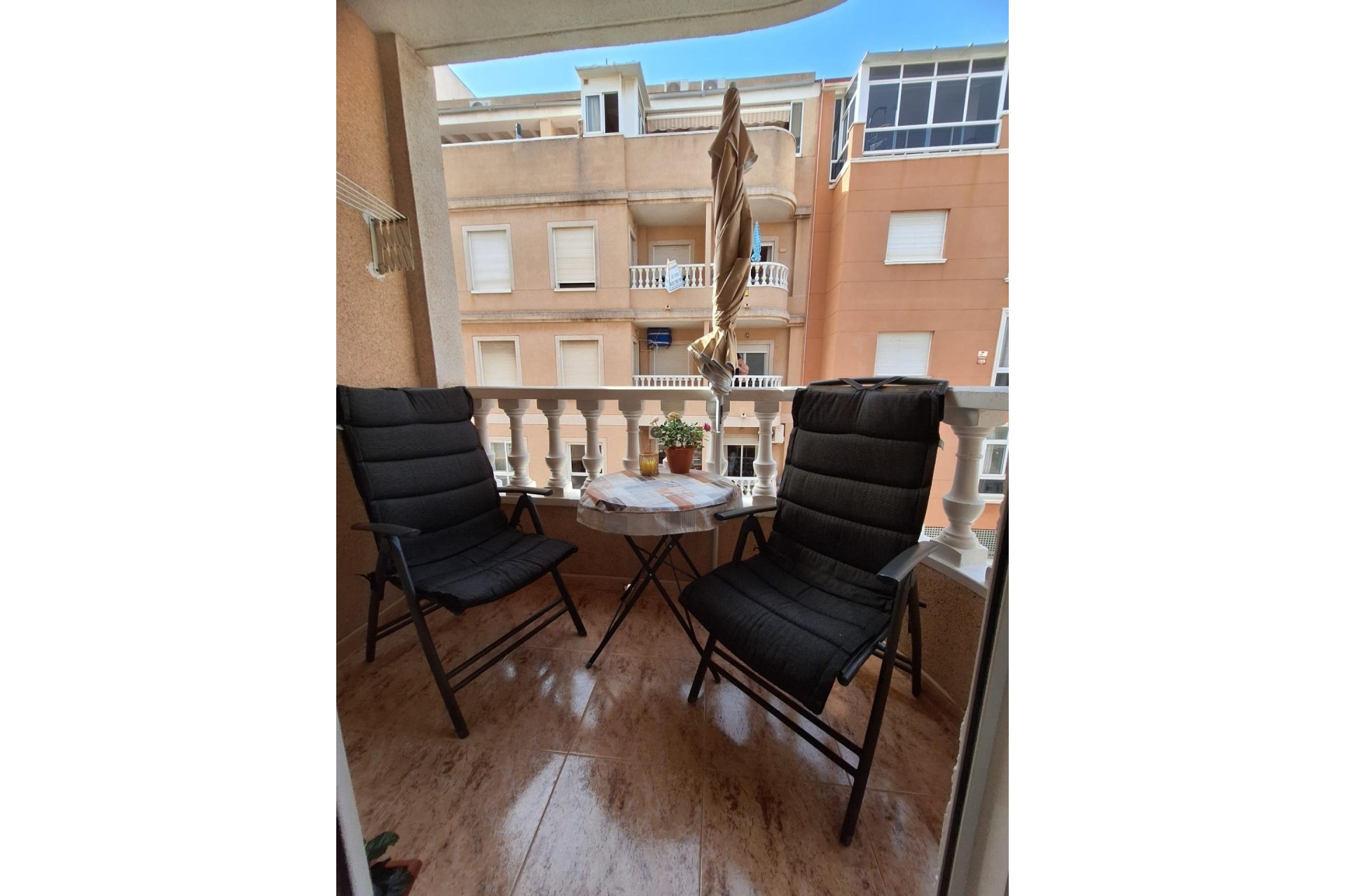 Resale - Apartment / Flat -
Torrevieja - Playa del Cura