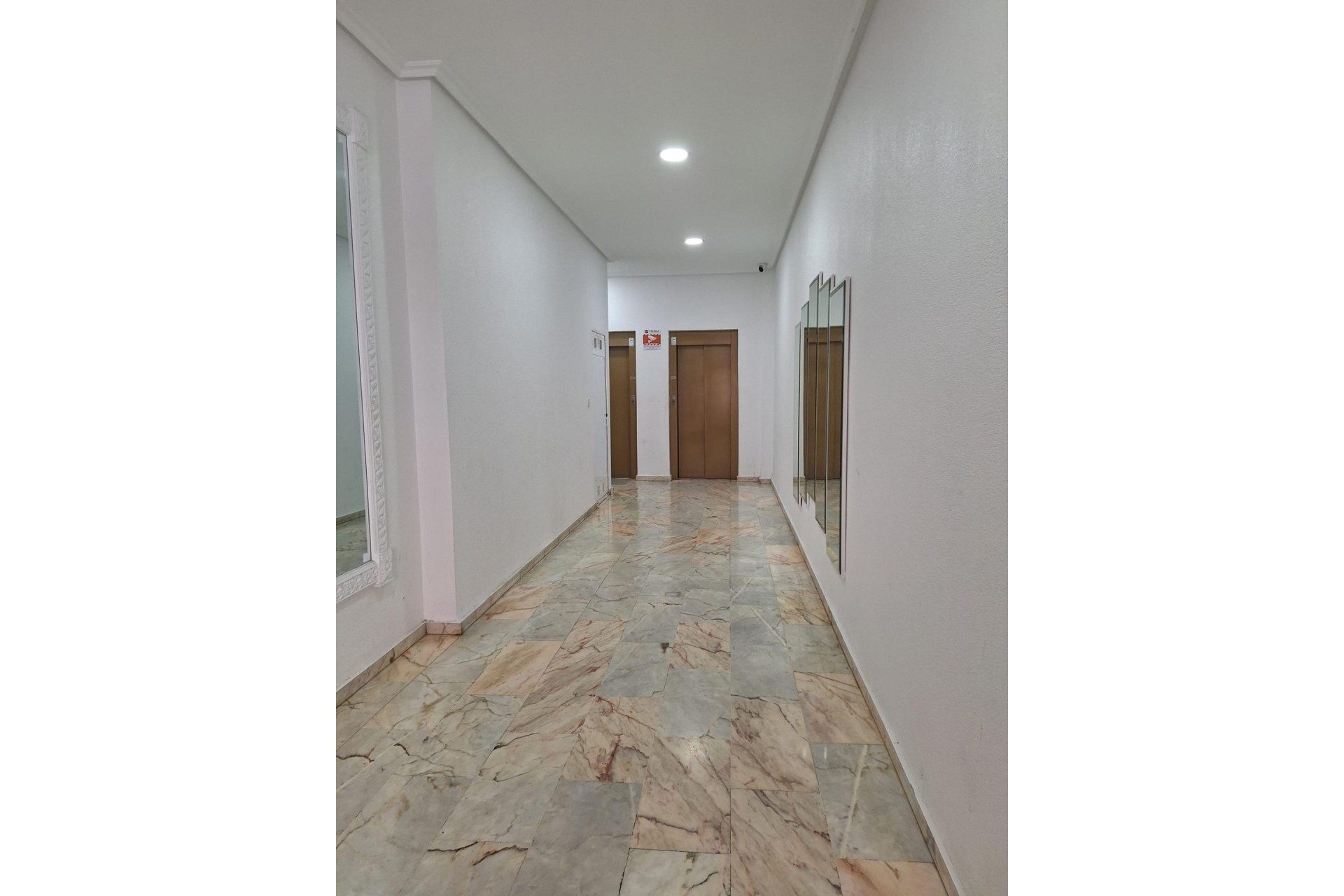 Resale - Apartment / Flat -
Torrevieja - Playa del Cura
